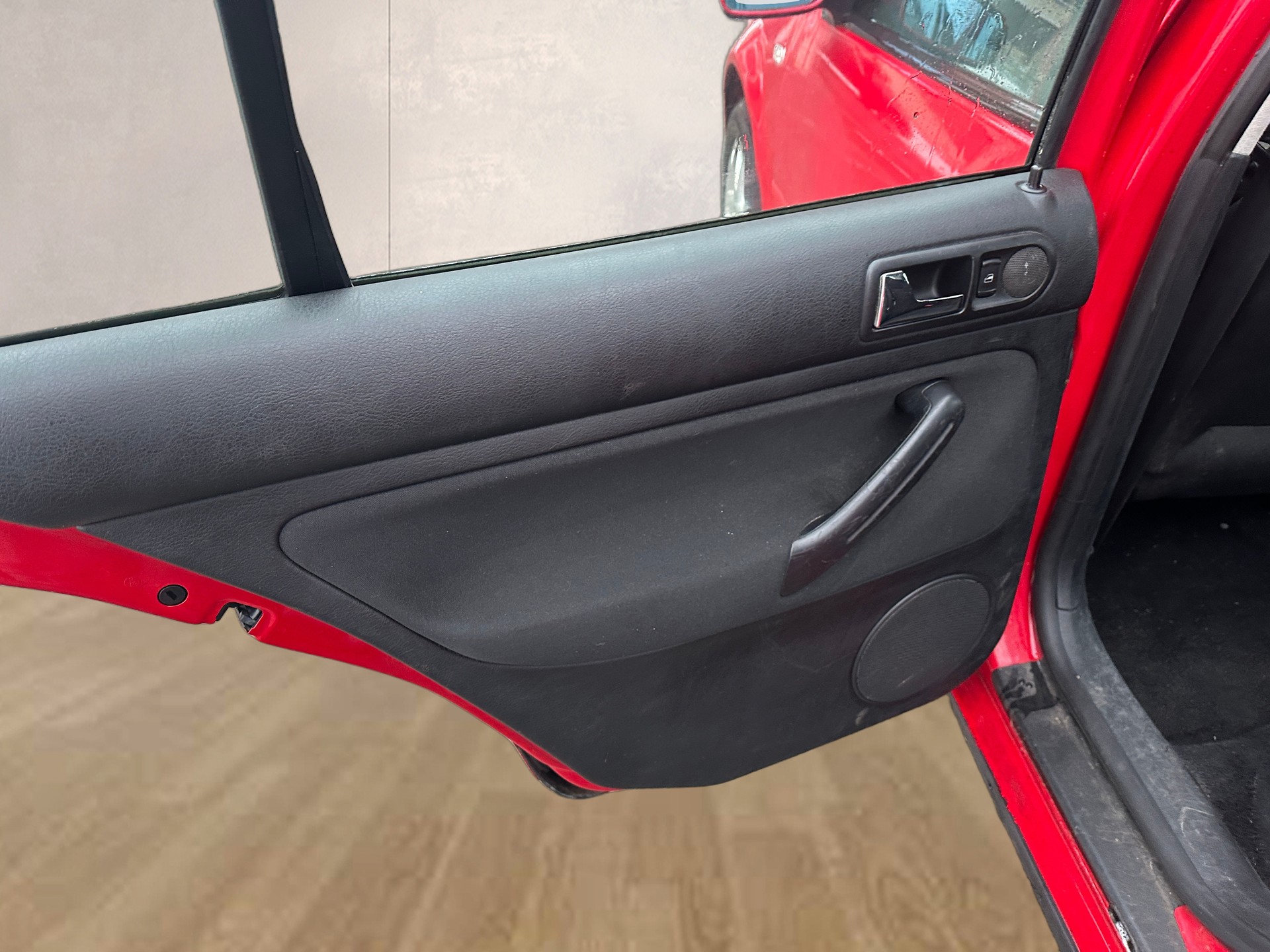 VW Golf 2.0 4Motion-image-9