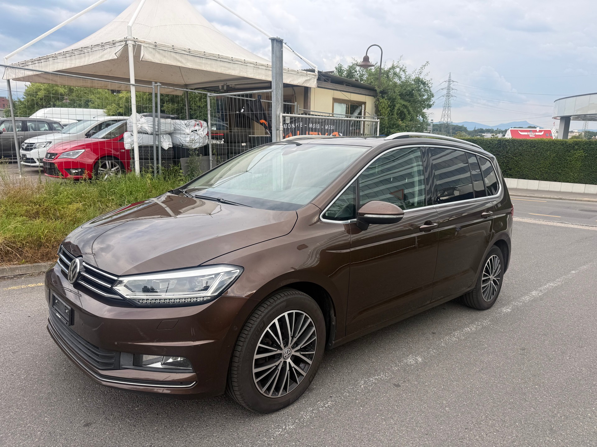 VW Touran 1.4 TSI BlueMotion Technology Highline DSG-image-2