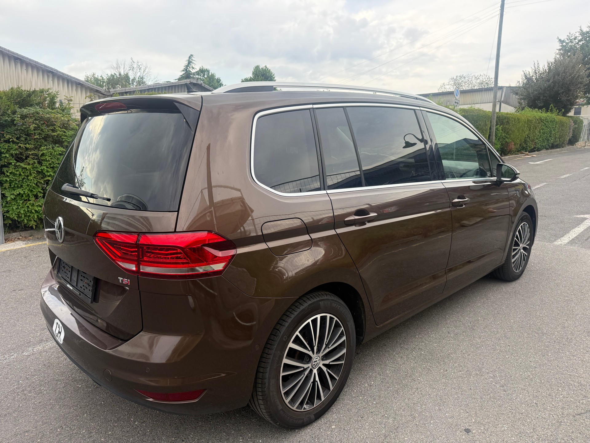 VW Touran 1.4 TSI BlueMotion Technology Highline DSG-image-6