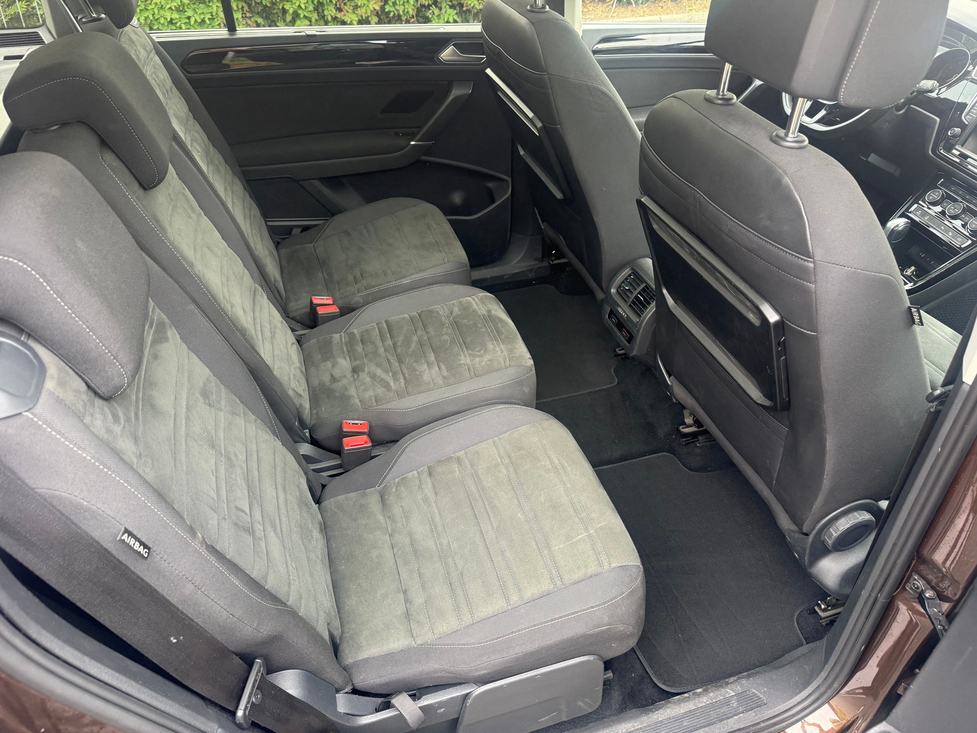 VW Touran 1.4 TSI BlueMotion Technology Highline DSG-image-8
