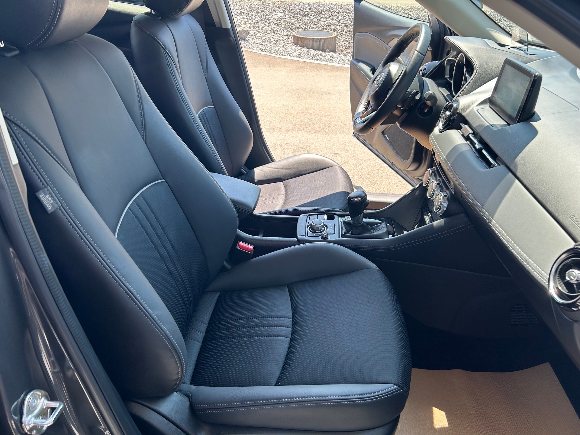 MAZDA CX-3 SKYACTIV-G 150 Revolution AWD Automat-image-9
