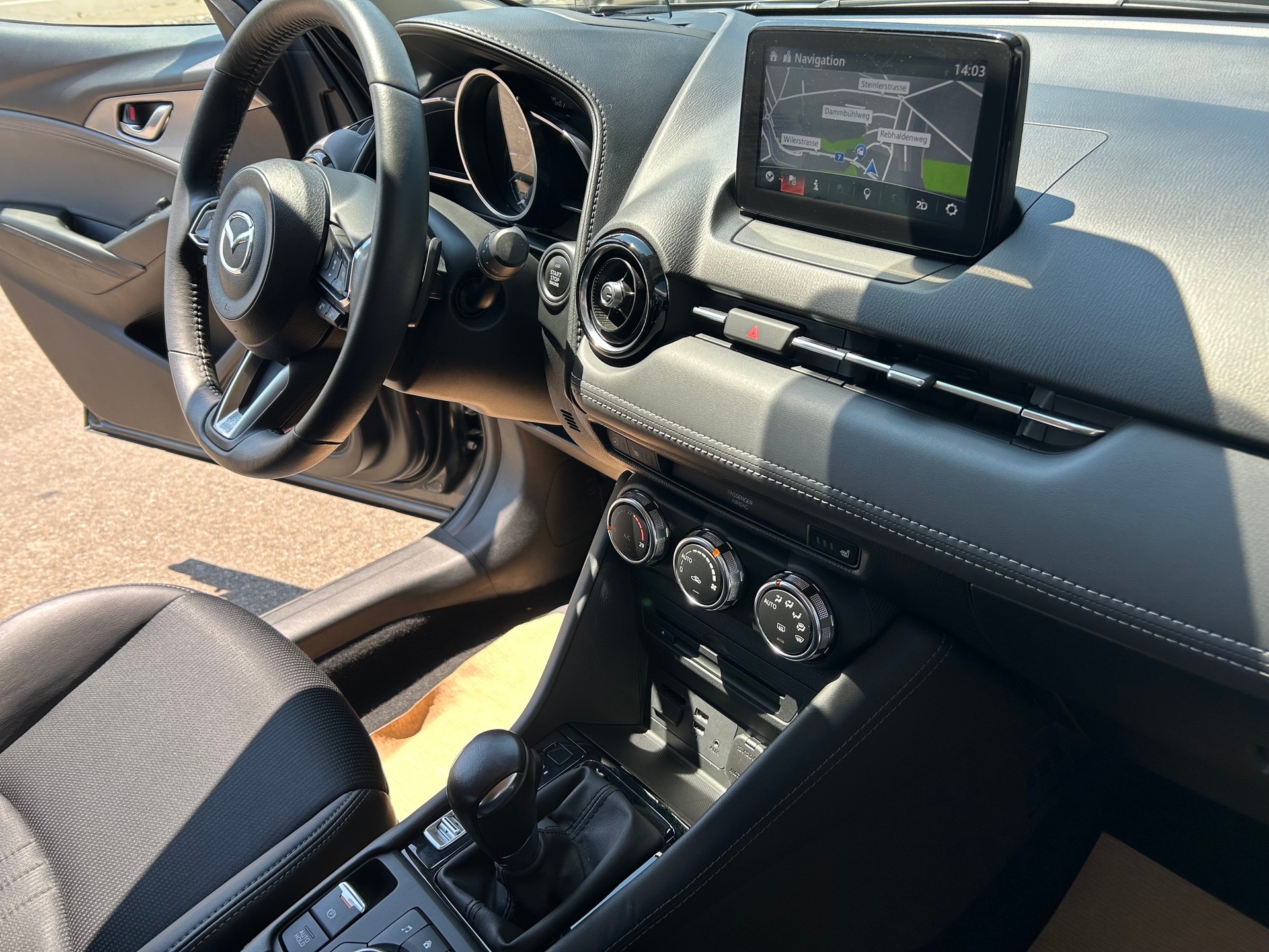 MAZDA CX-3 SKYACTIV-G 150 Revolution AWD Automat-image-10