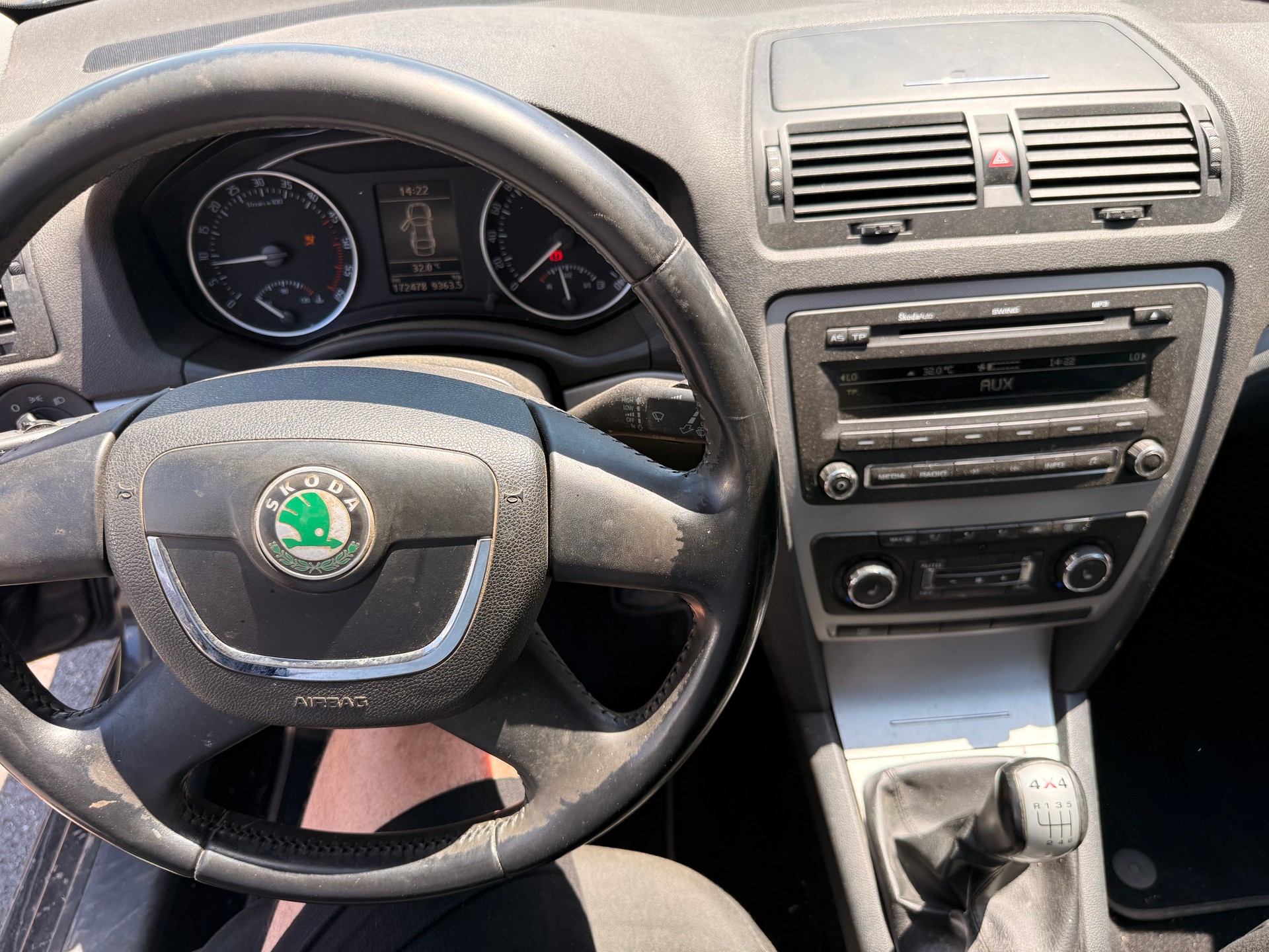 SKODA Octavia Combi 1.9 TDI Swiss Adventure 4x4-image-8