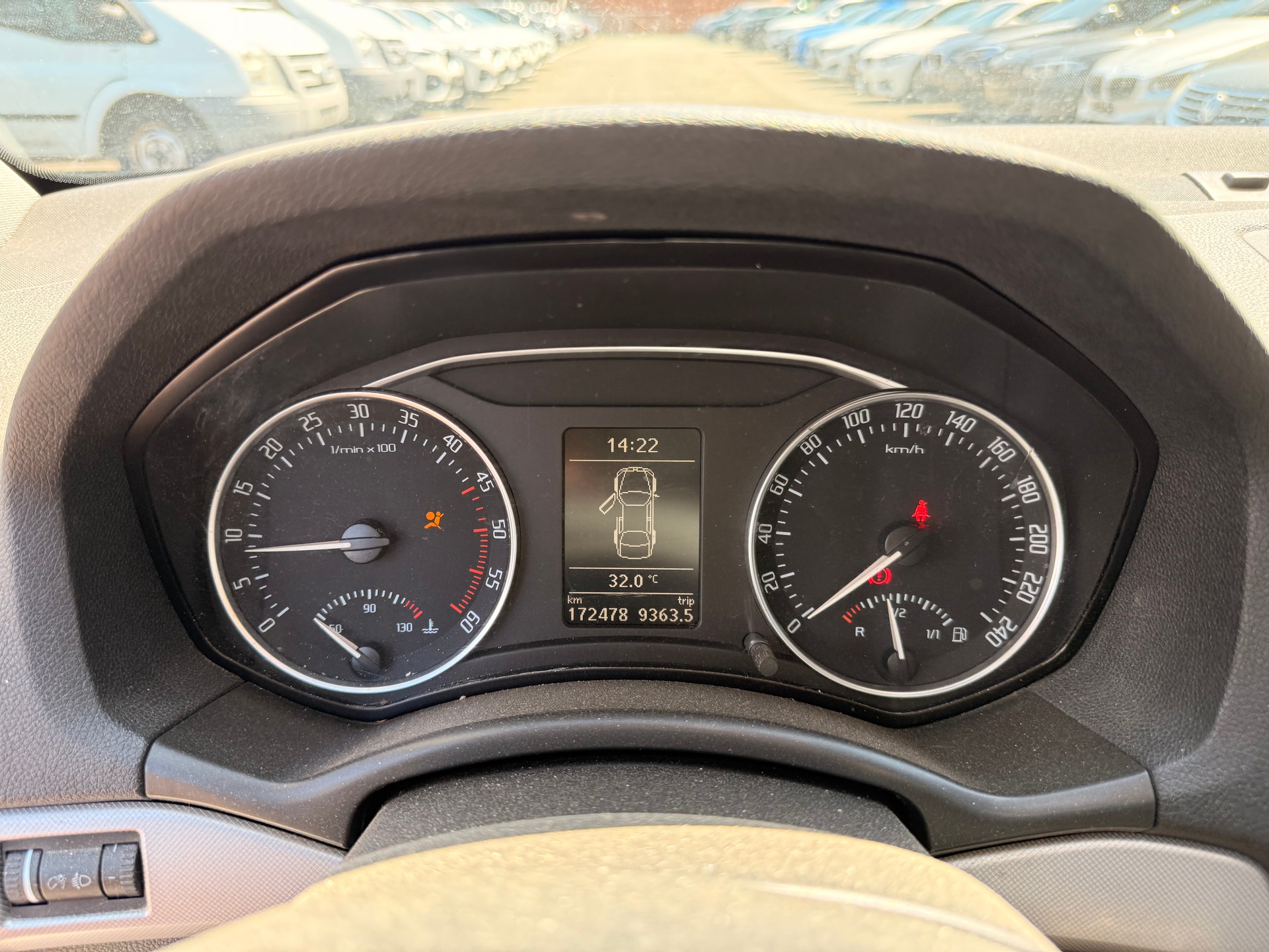 SKODA Octavia Combi 1.9 TDI Swiss Adventure 4x4-image-7