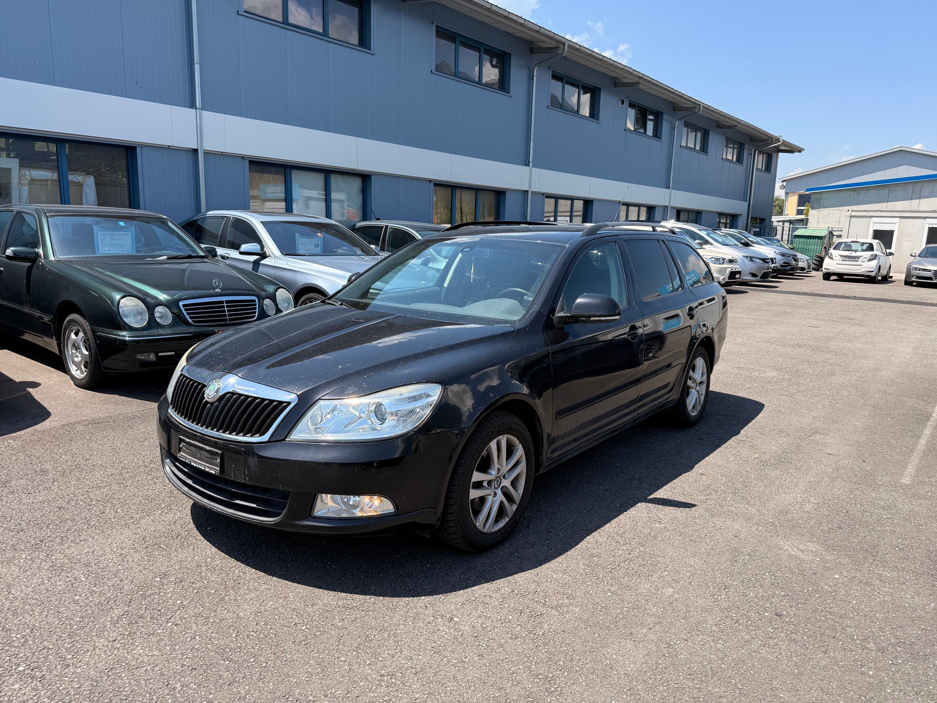 SKODA Octavia Combi 1.9 TDI Swiss Adventure 4x4-image-0