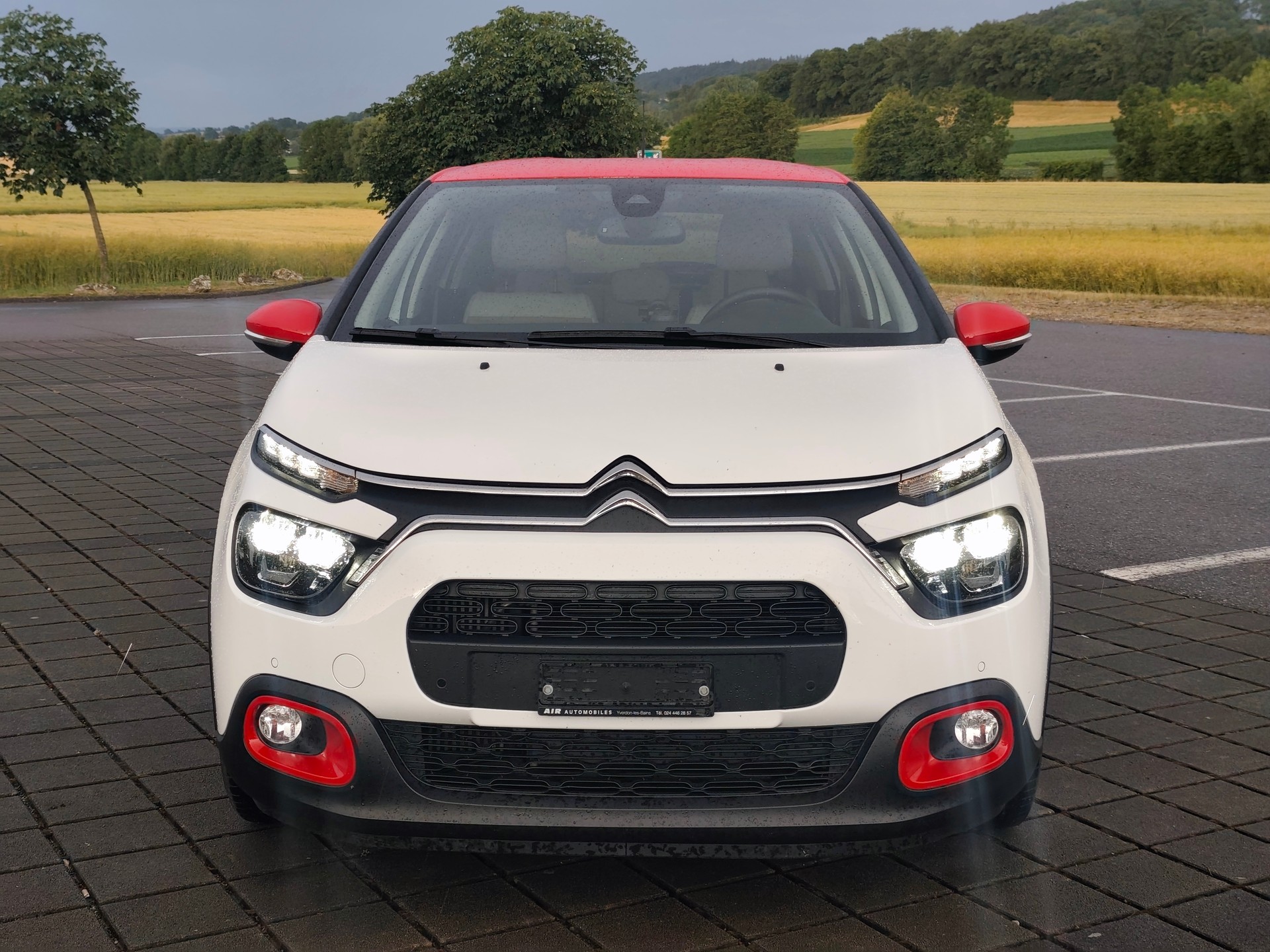 CITROEN 1.2 PureTech Shine-image-2
