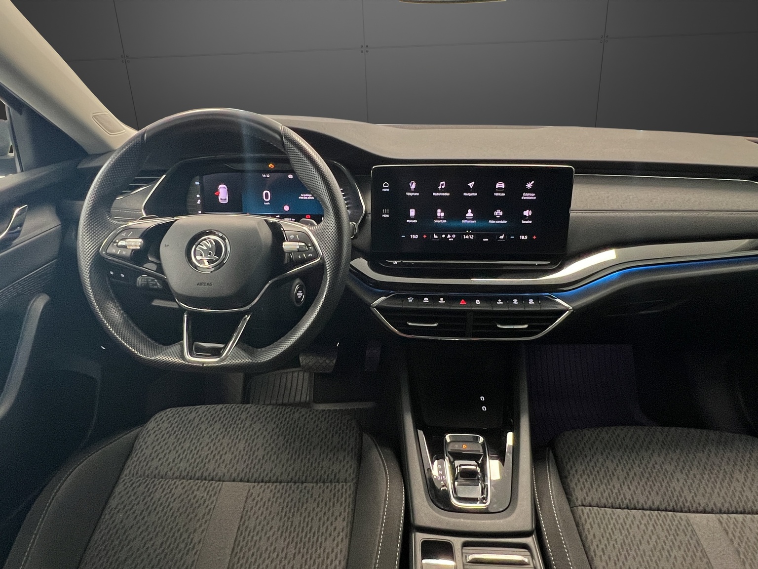 SKODA Octavia Combi 1.5 TSI mHEV DSG Style-image-9