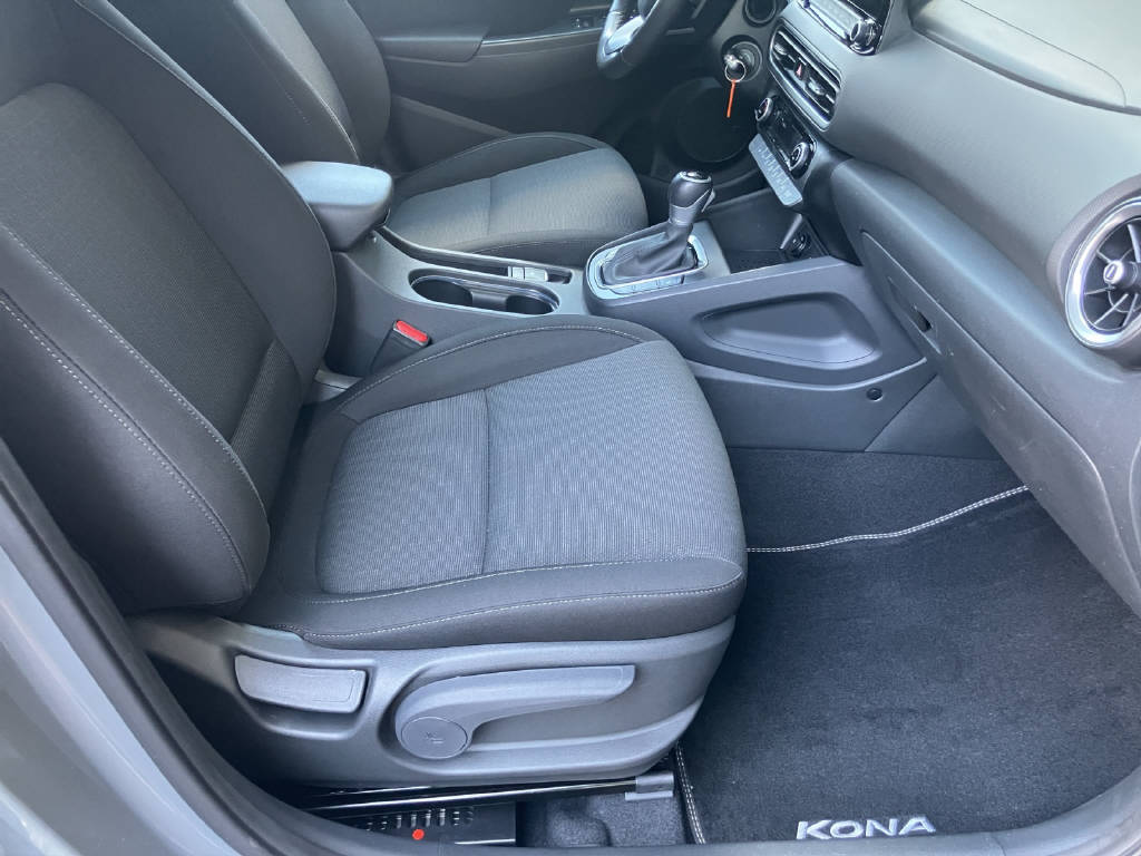 HYUNDAI Kona 1.6 GDi Hybrid Amplia-image-13