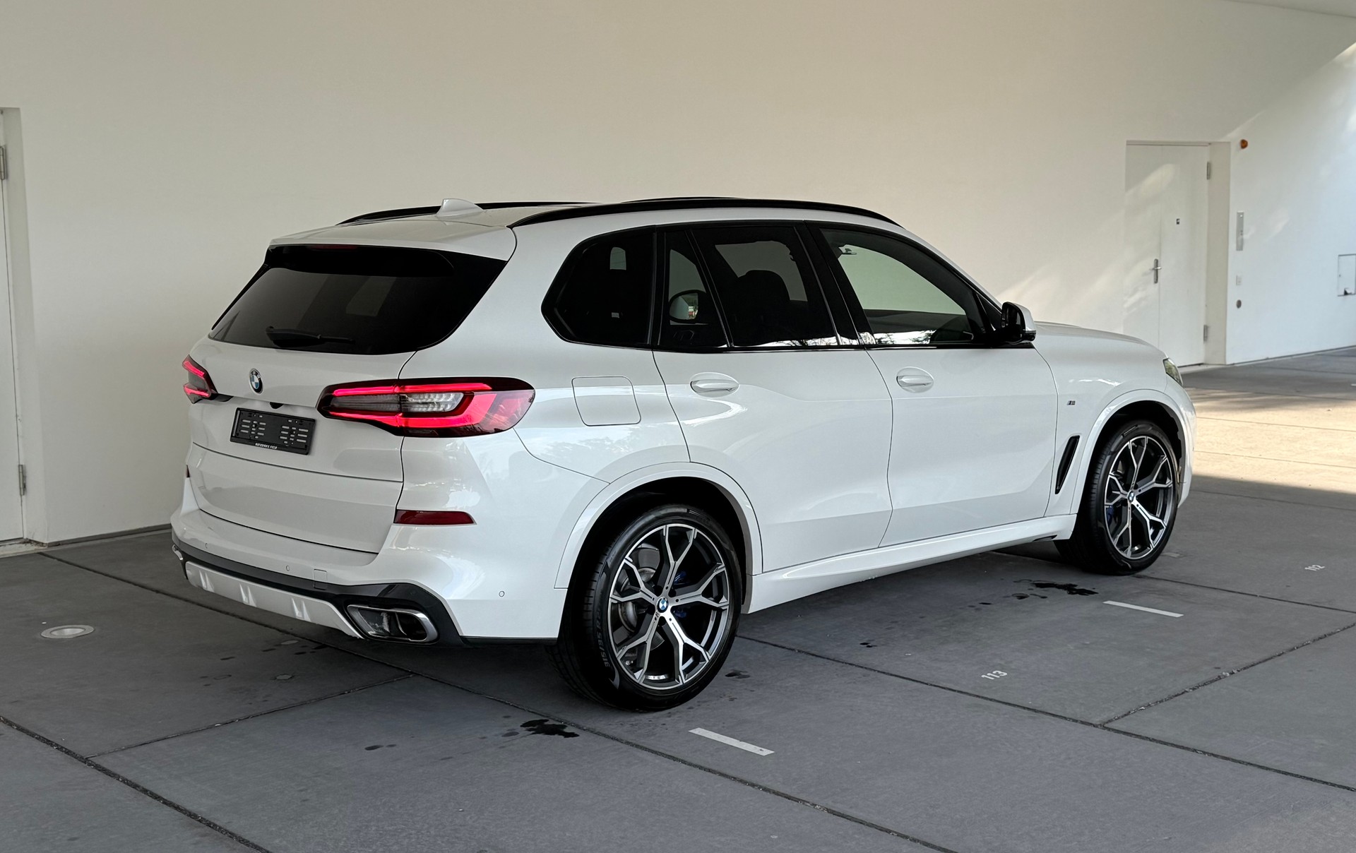 BMW X5 xDrive 48V 40d M Sport Steptronic-image-7