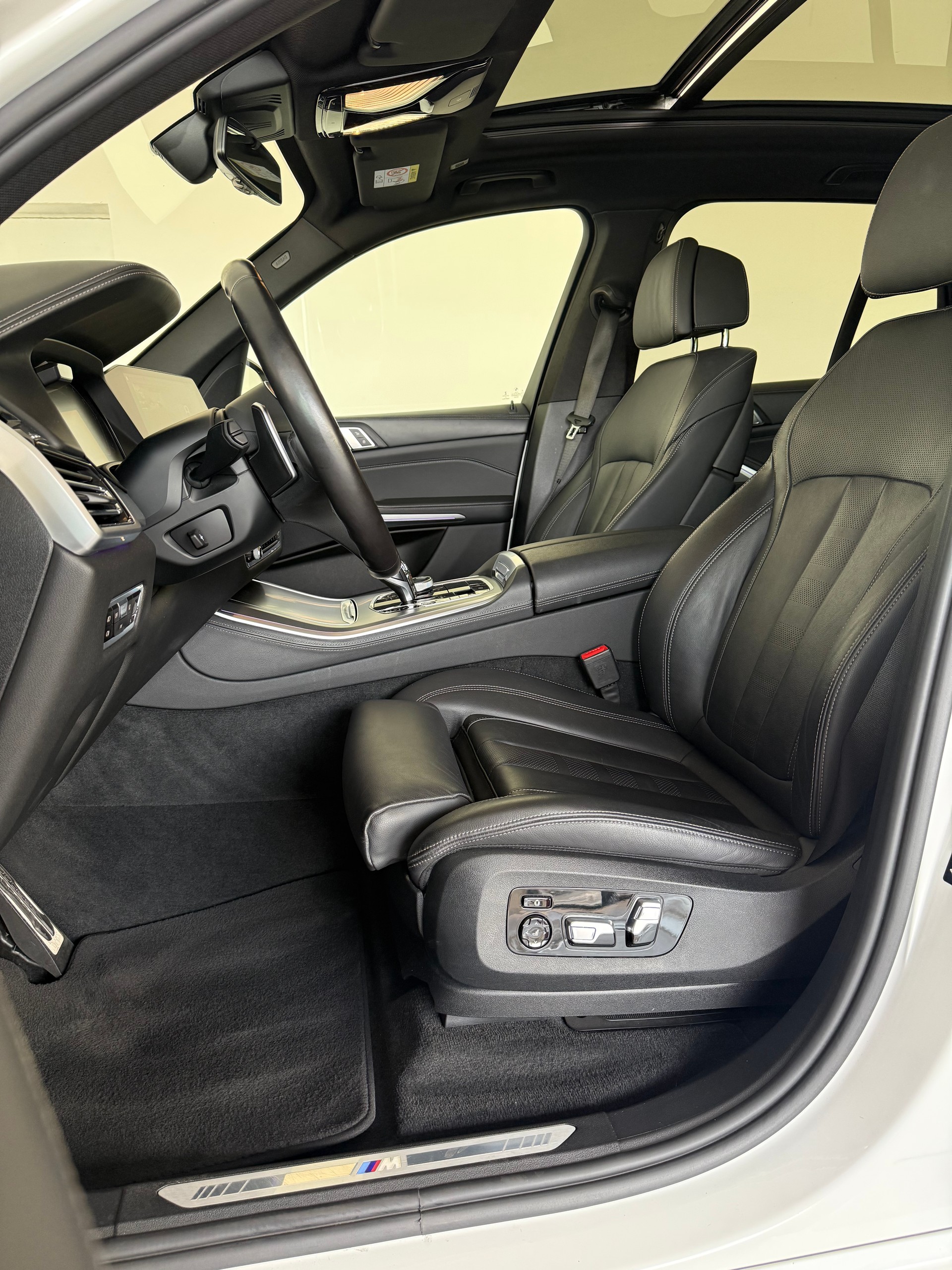 BMW X5 xDrive 48V 40d M Sport Steptronic-image-10