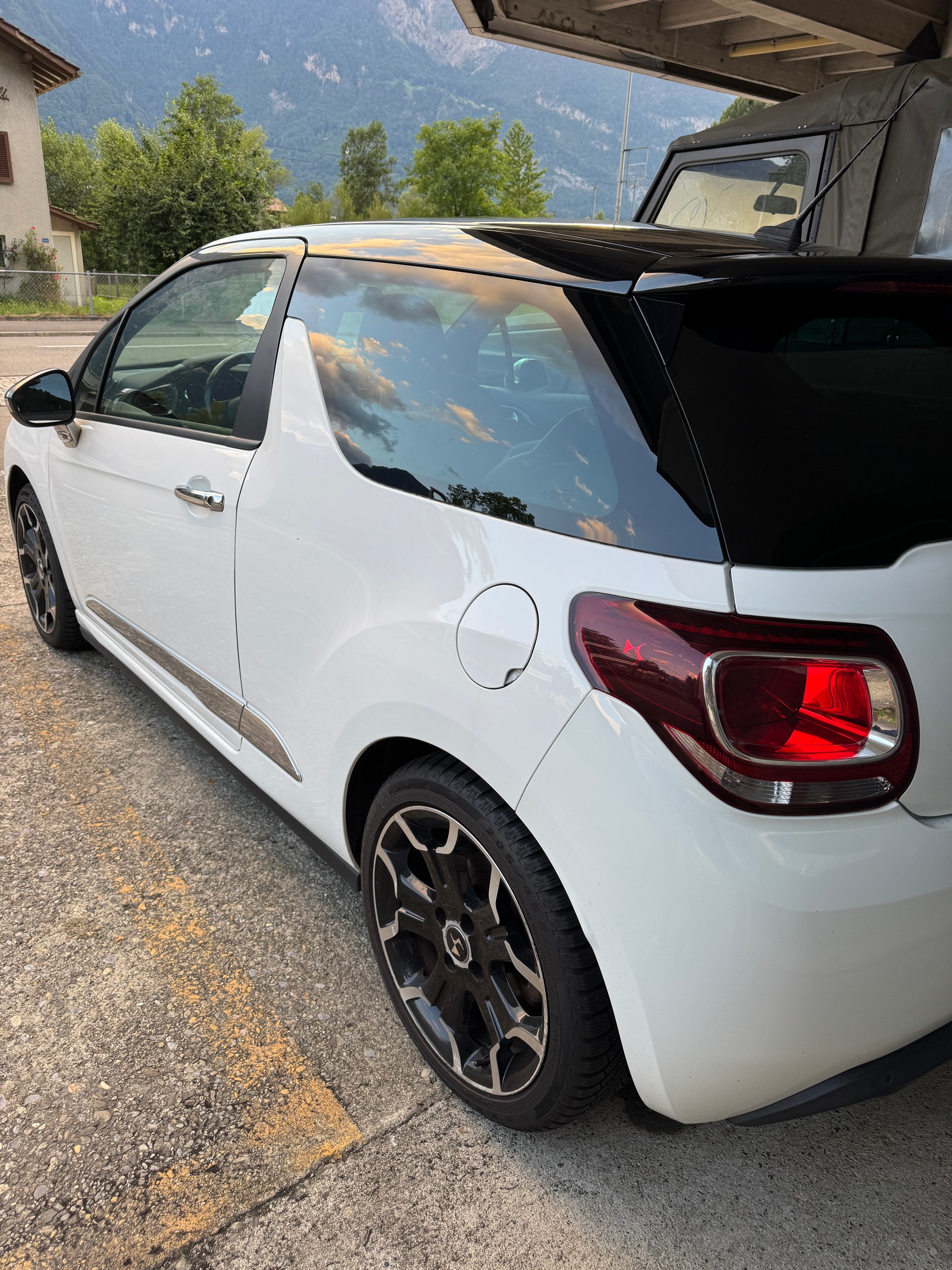 DS AUTOMOBILES DS3 1.6 THP Sport Chic-image-1