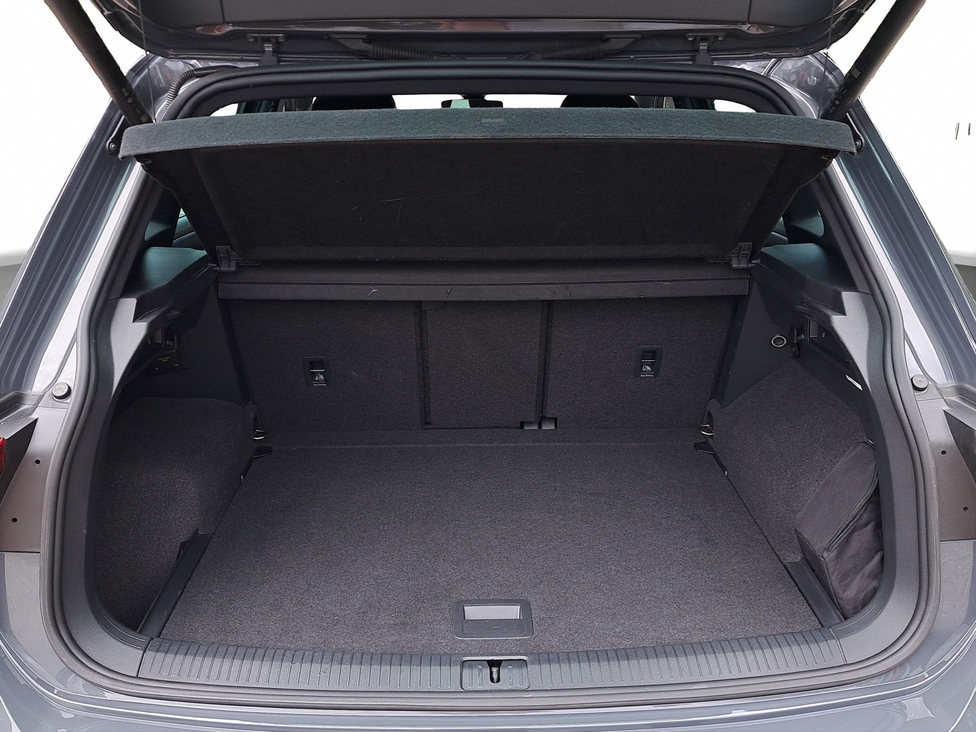 VW Tiguan 2.0TSI R-Line 4Motion DSG-image-12