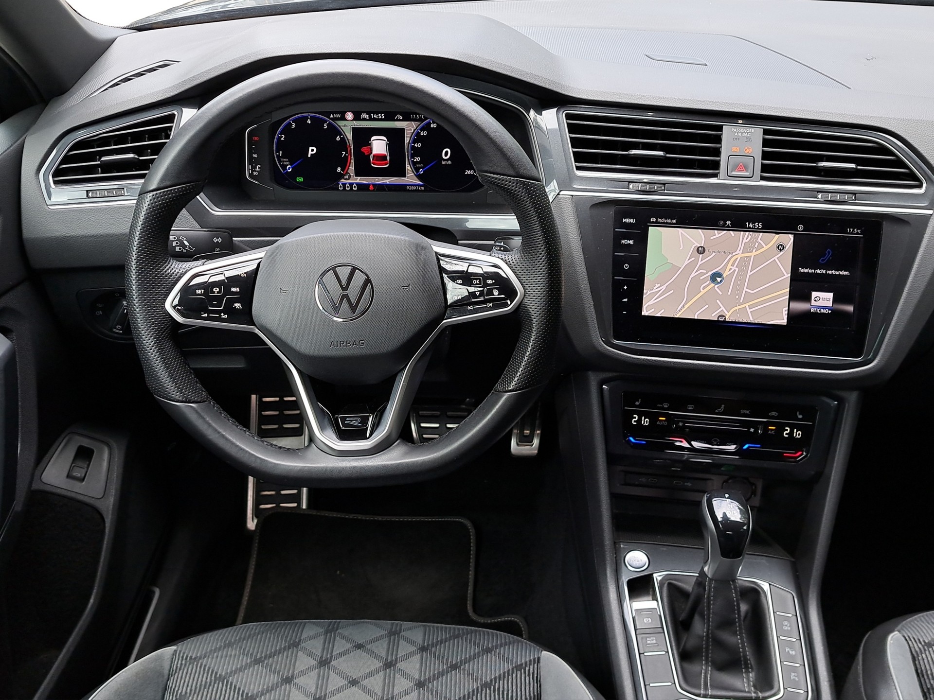 VW Tiguan 2.0TSI R-Line 4Motion DSG-image-8