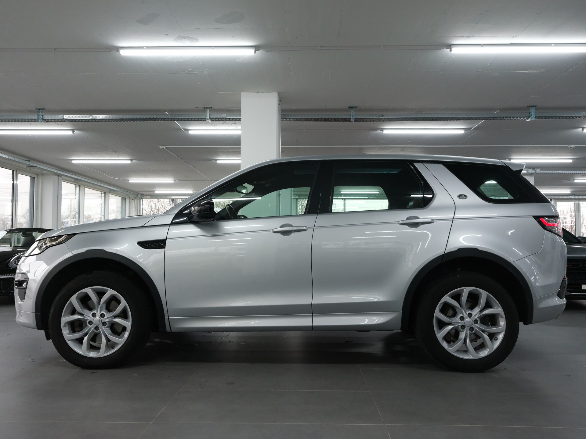 LAND ROVER Discovery Sport 2.0 SD4 SE AT9 *Head up Display* Surround View* *Fahrassistenzpaket*-image-11
