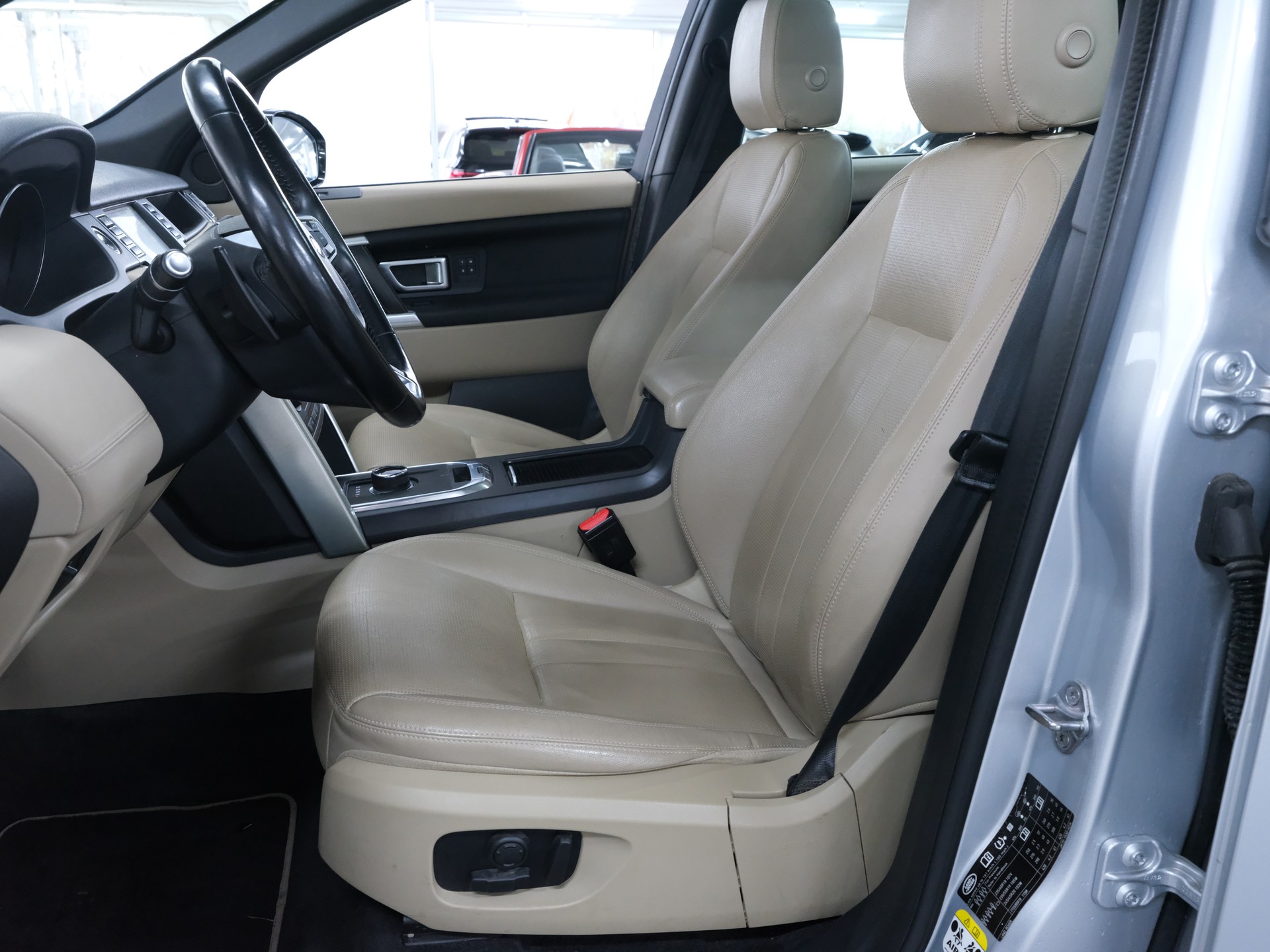 LAND ROVER Discovery Sport 2.0 SD4 SE AT9 *Head up Display* Surround View* *Fahrassistenzpaket*-image-20