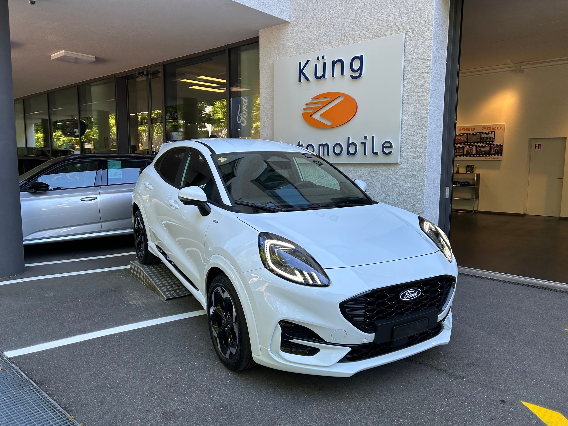 FORD Puma 1.0 MHEV ST-Line X Automat-image-0