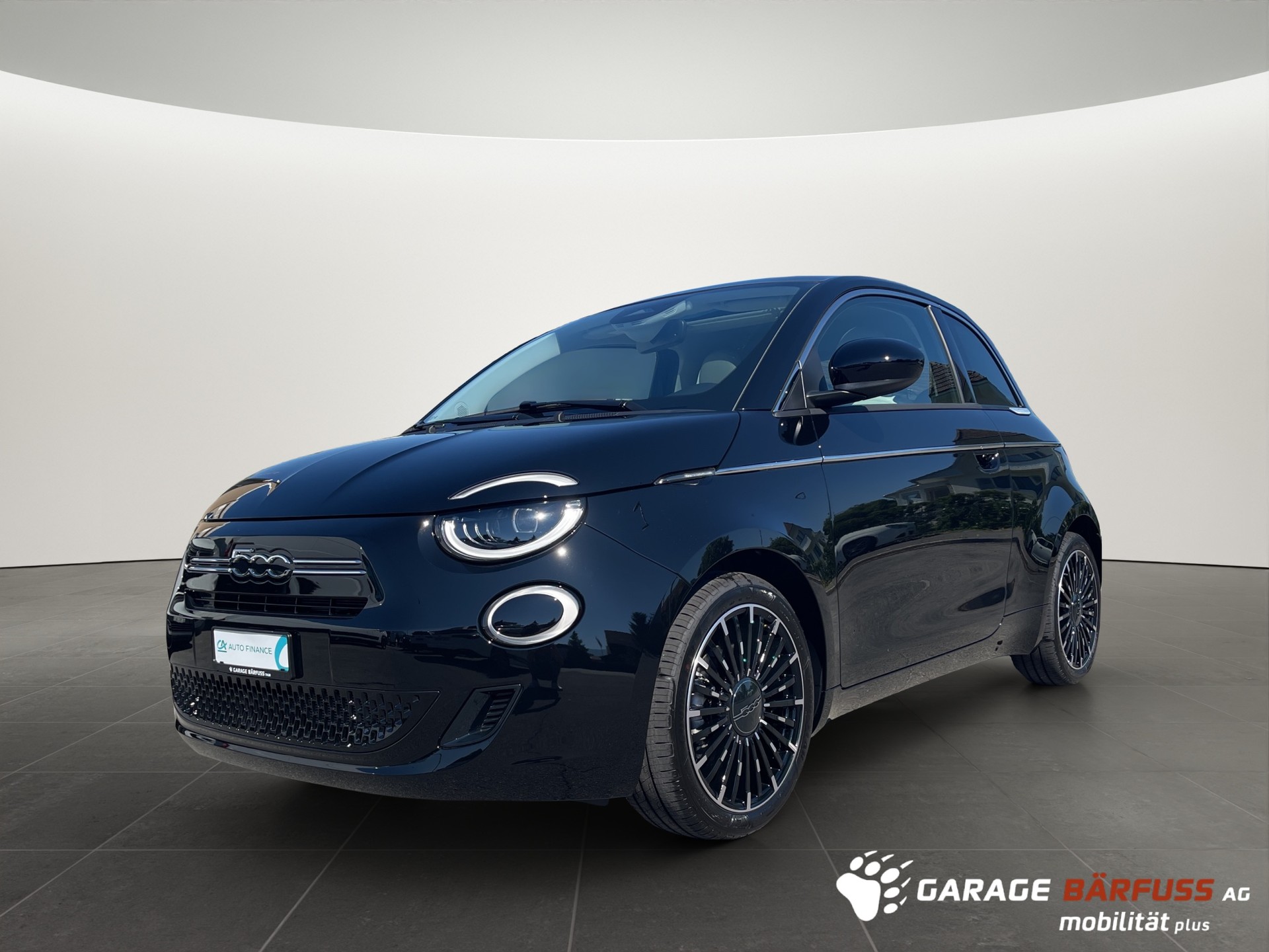 FIAT 500 1.0 Hybrid La Prima-image-0