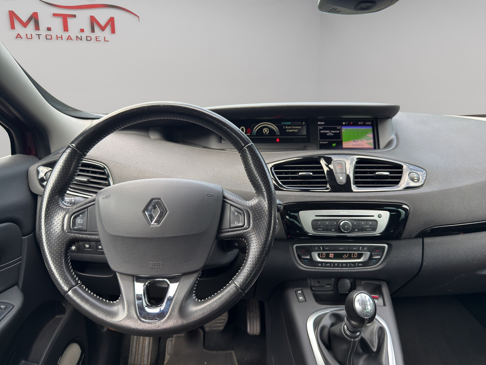 RENAULT Grand Scénic 1.6 dCi Bose-image-13