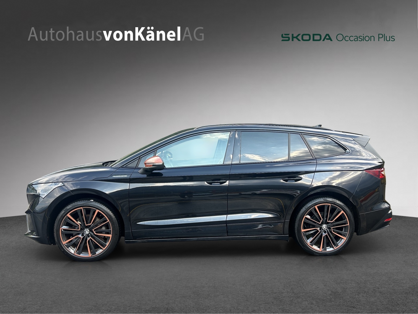 SKODA Enyaq iV 80x Founders Edition-showroom-element-1