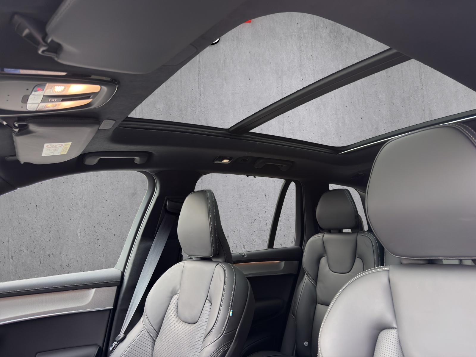VOLVO XC90 T8 AWD PluginHybrid Black Edition Geartronic-image-14