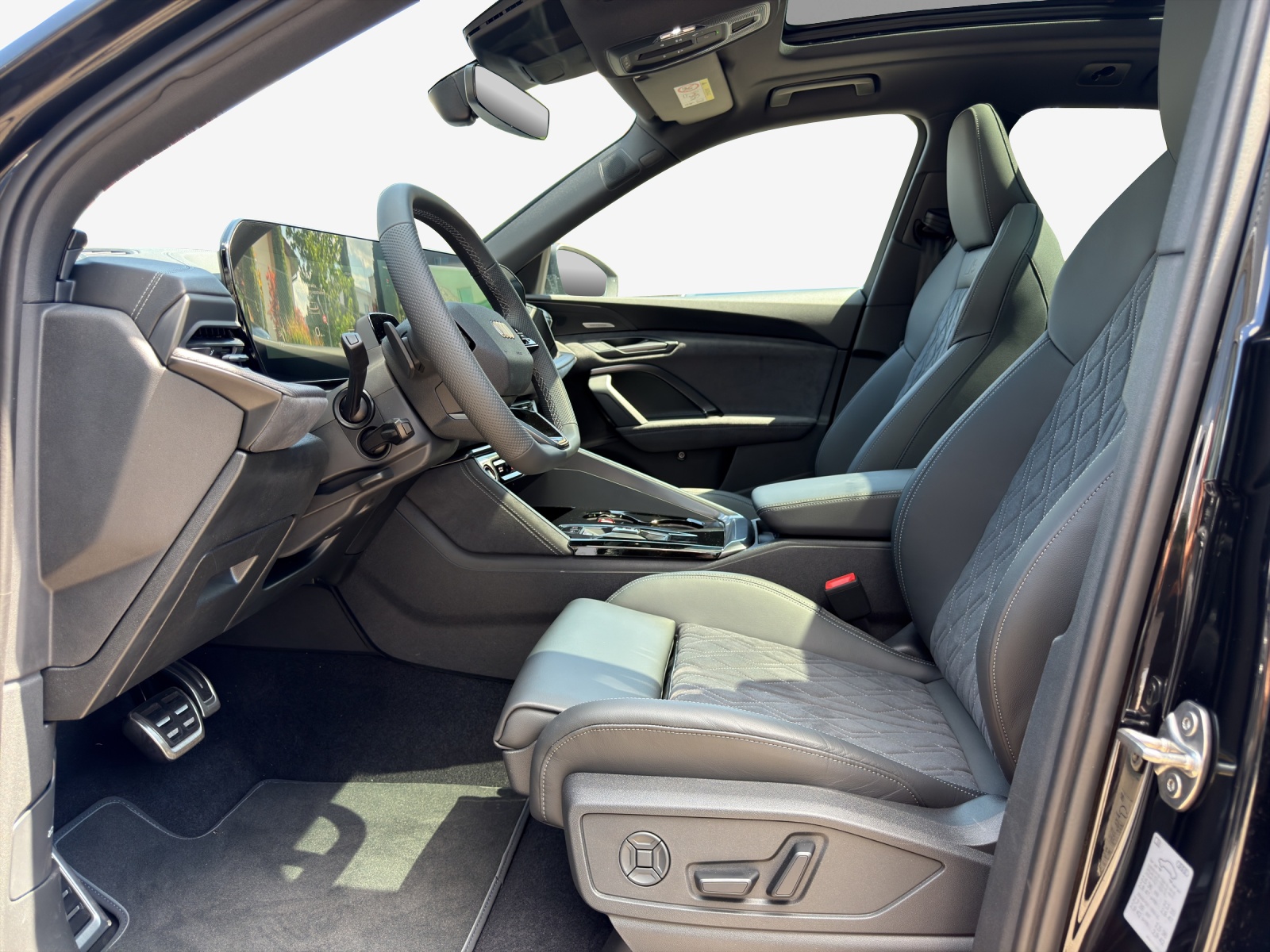 AUDI SQ5 TFSI quattro S-tronic-image-7
