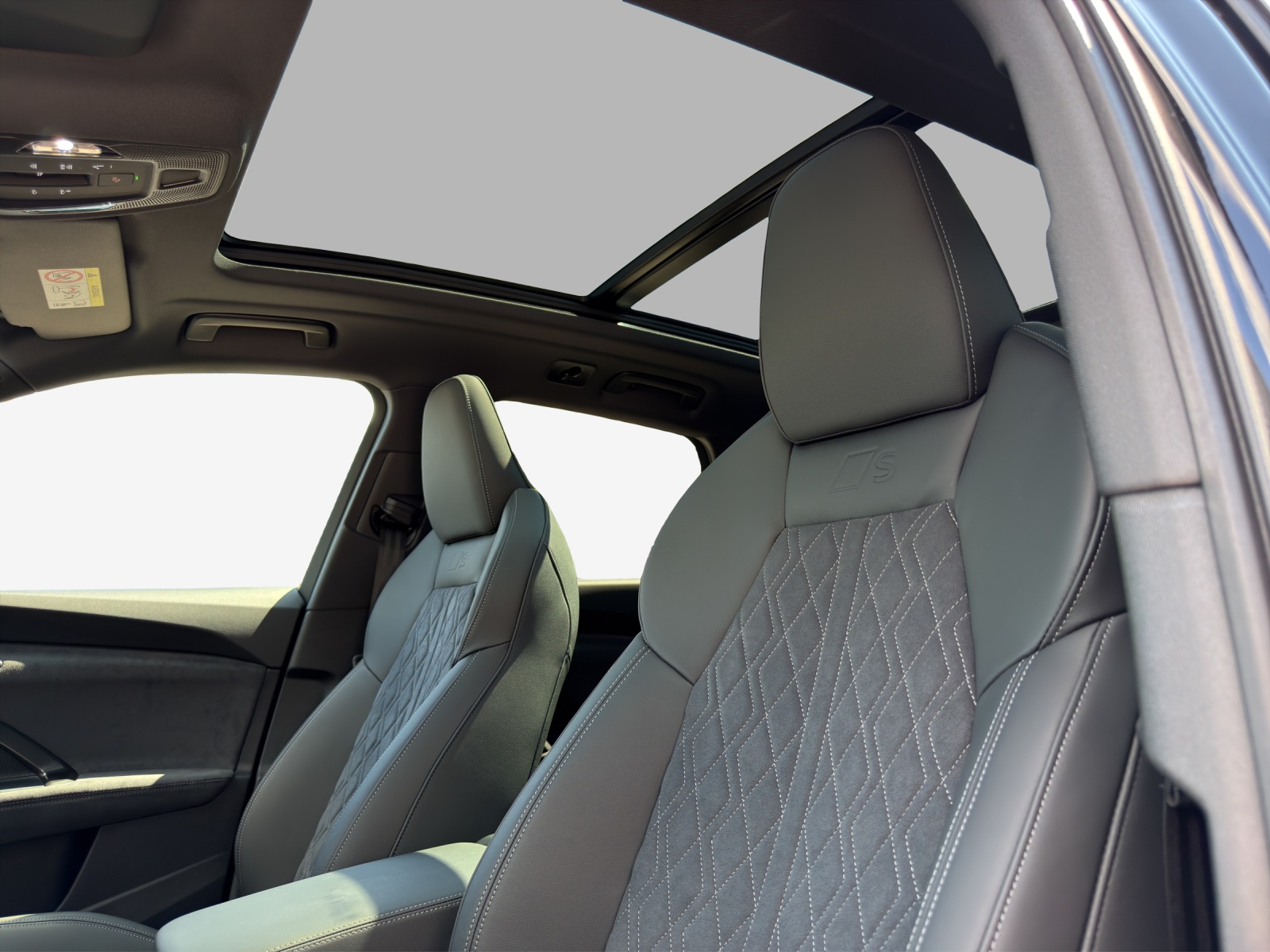 AUDI SQ5 TFSI quattro S-tronic-image-15