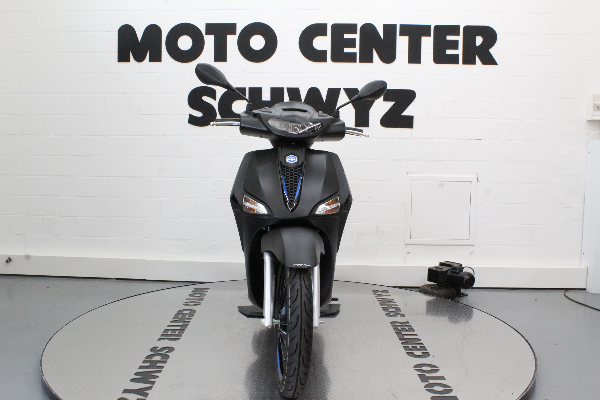PIAGGIO Liberty 125 Sport E5+-showroom-element-2
