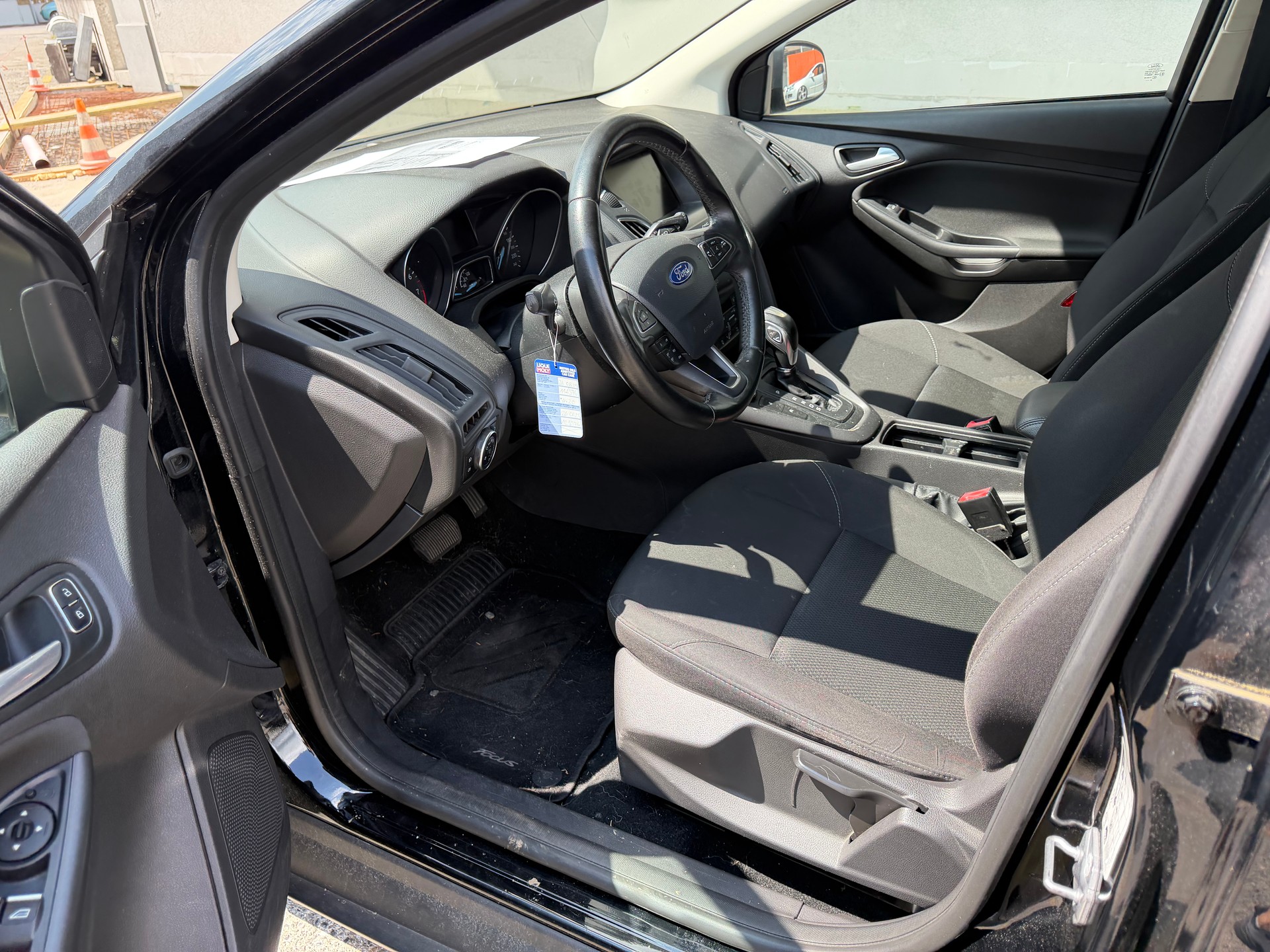 FORD Focus 1.0 SCTi Trend Automatic-image-7
