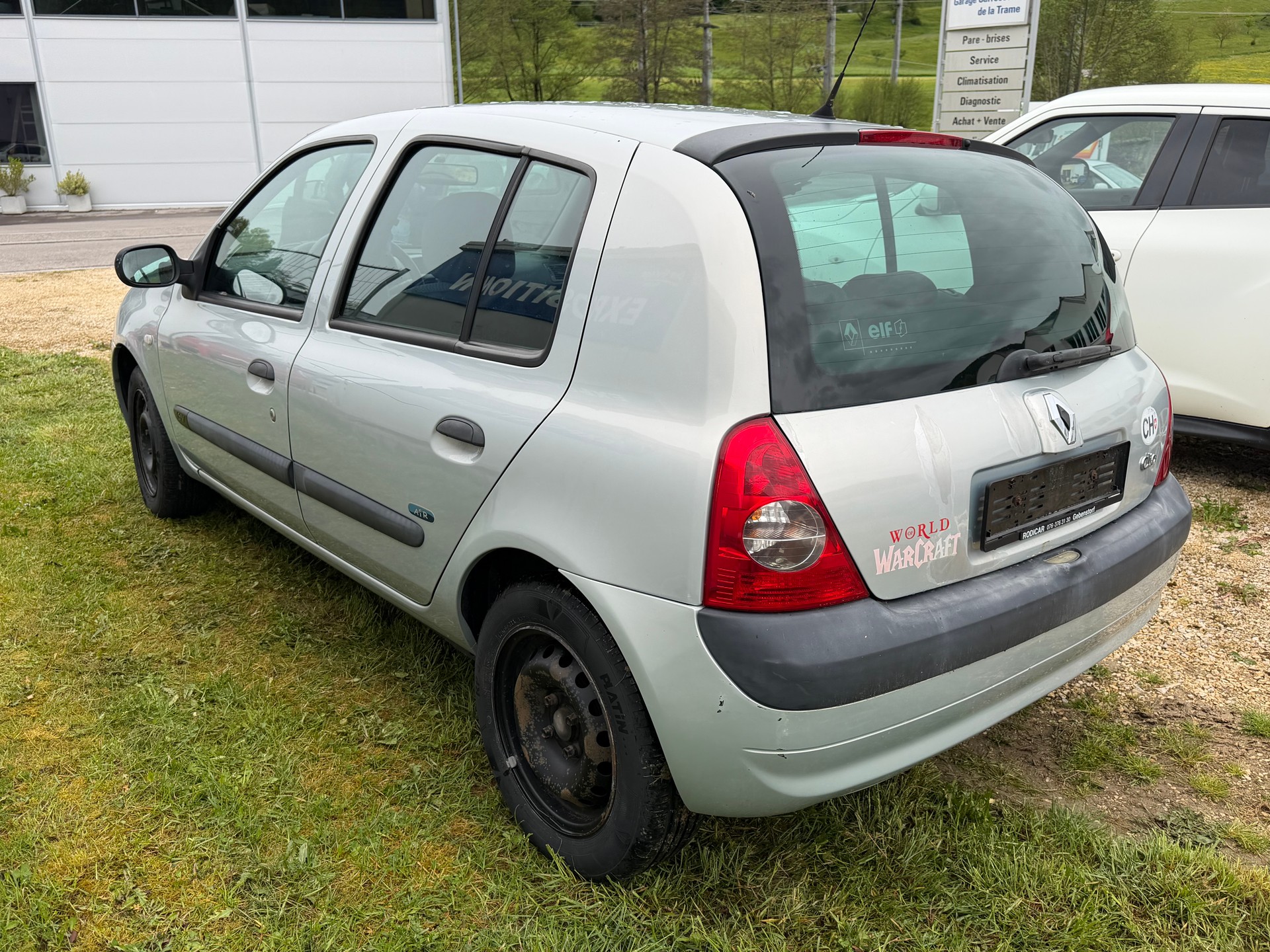 RENAULT Clio 1.2 16V Authentique Pack-image-2