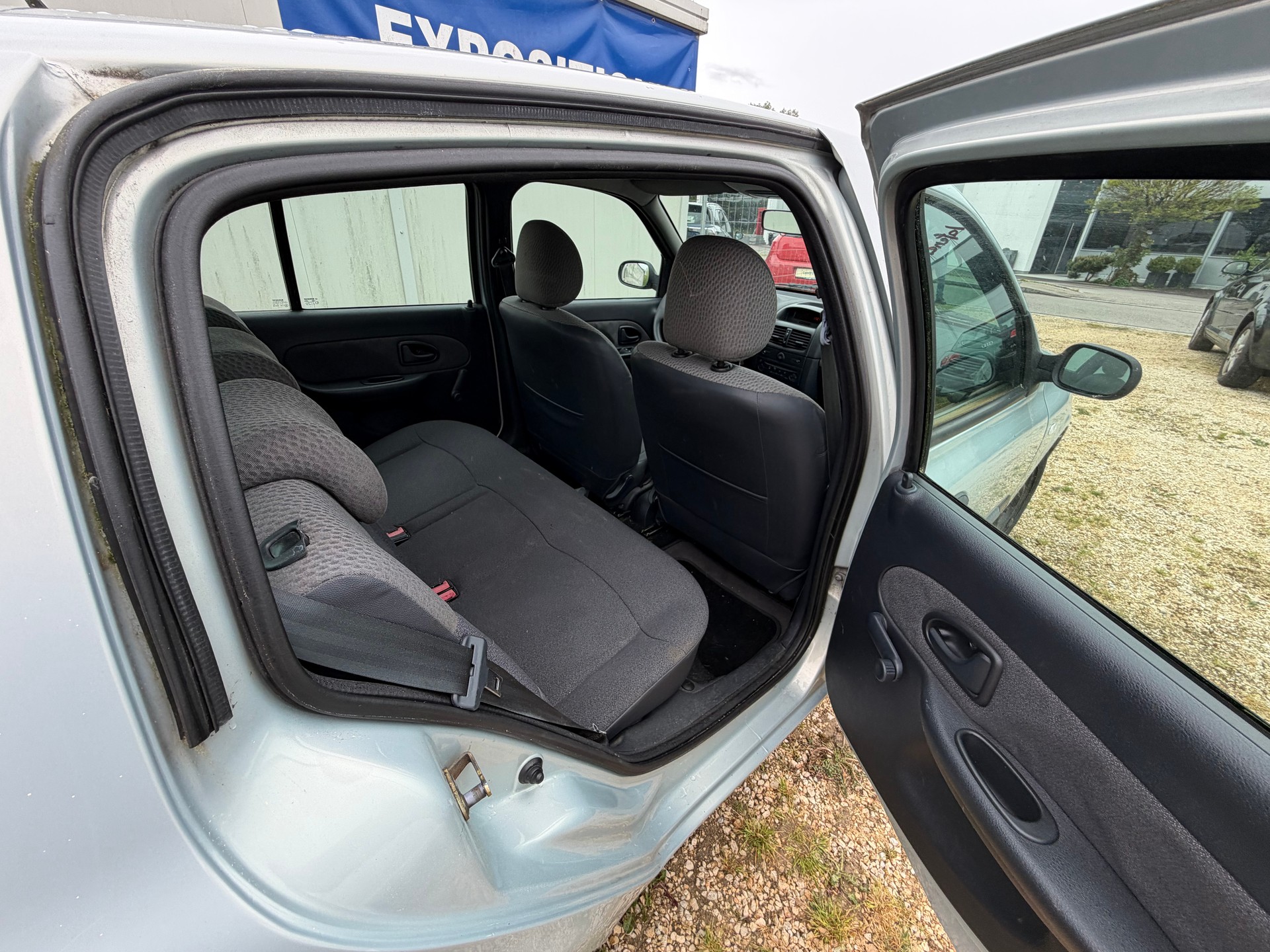 RENAULT Clio 1.2 16V Authentique Pack-image-7