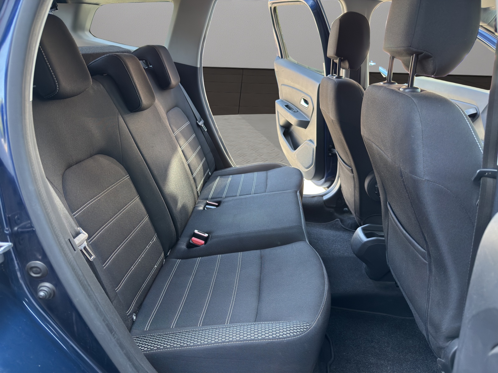 DACIA Duster TCe 150 Prestige 4x4-image-17