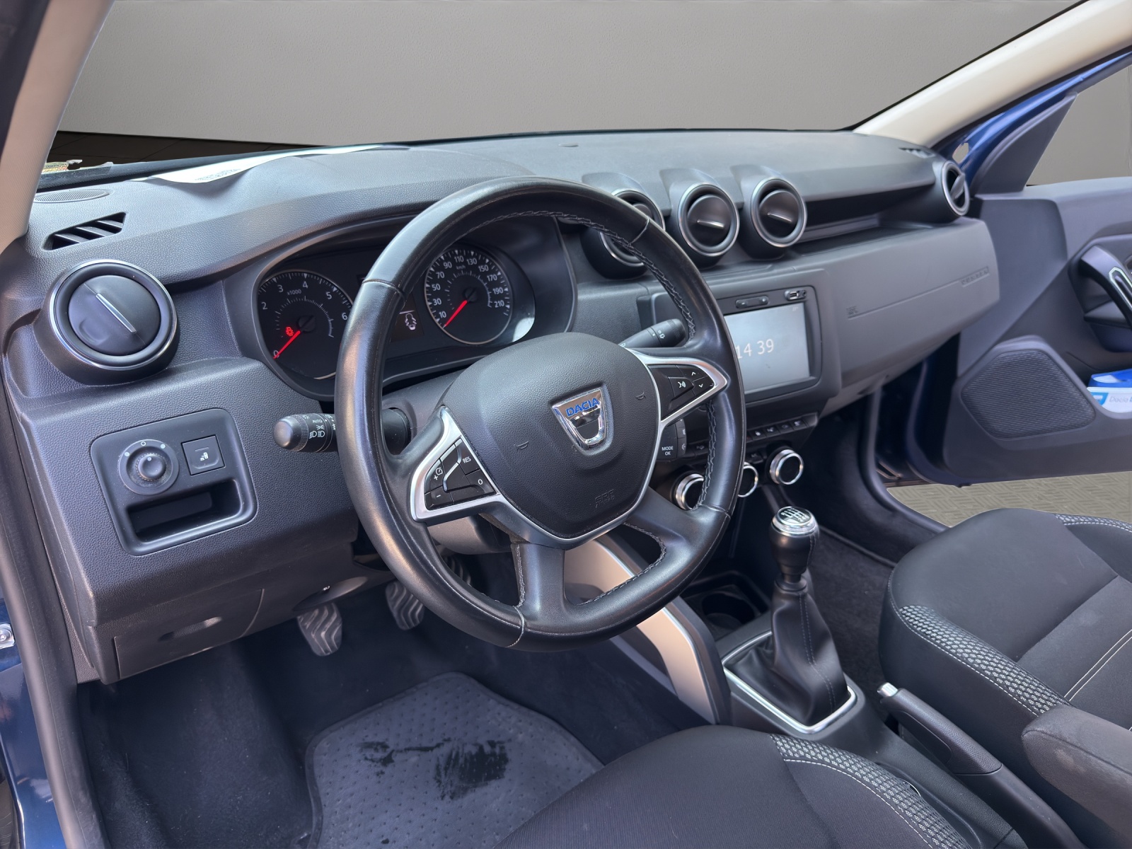 DACIA Duster TCe 150 Prestige 4x4-image-9