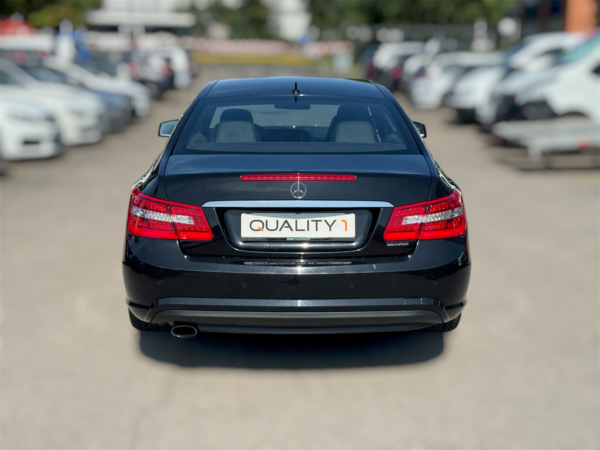 MERCEDES-BENZ E 200-image-3