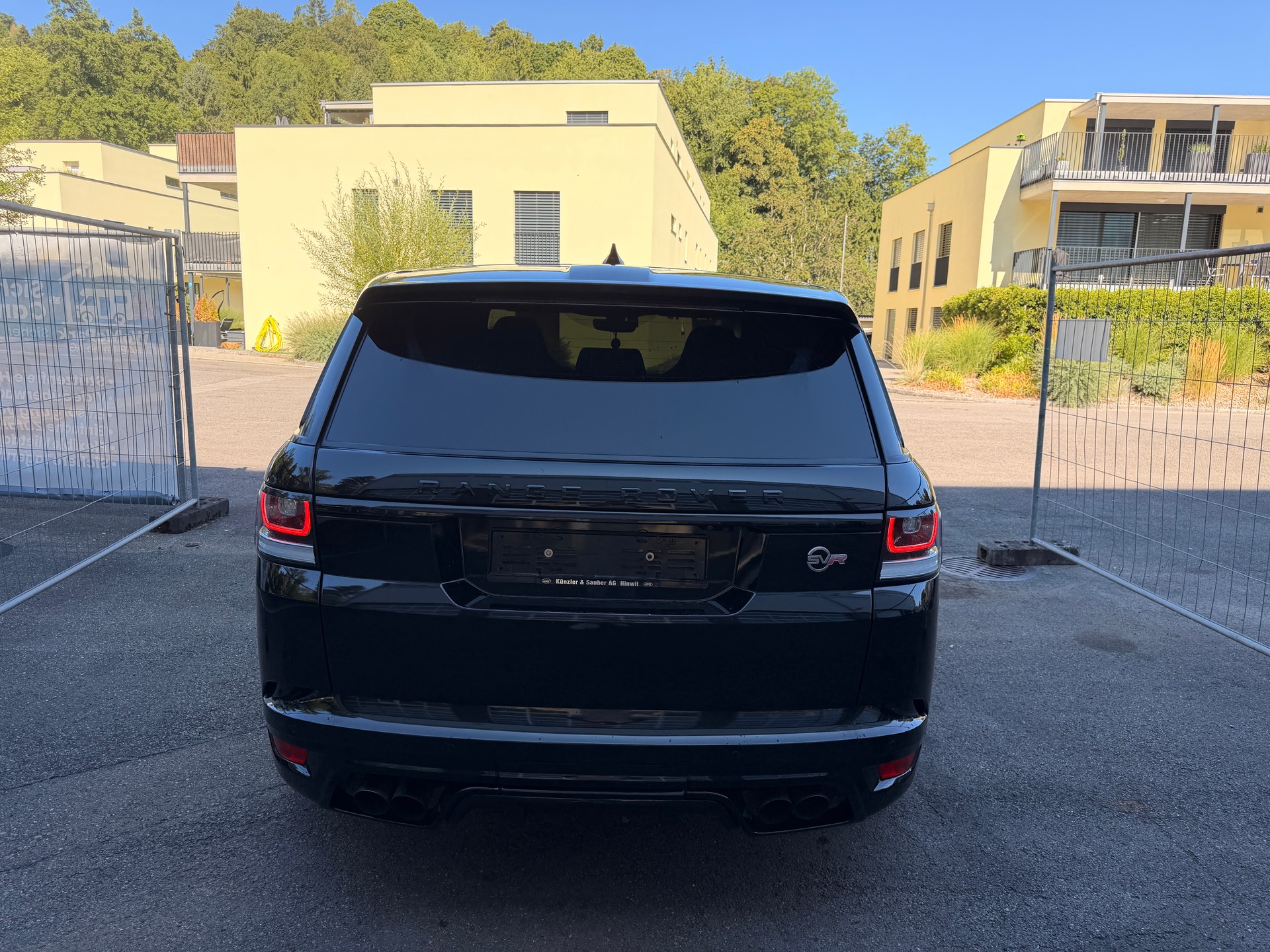 LAND ROVER Range Rover Sport 5.0 V8 SVR-image-4