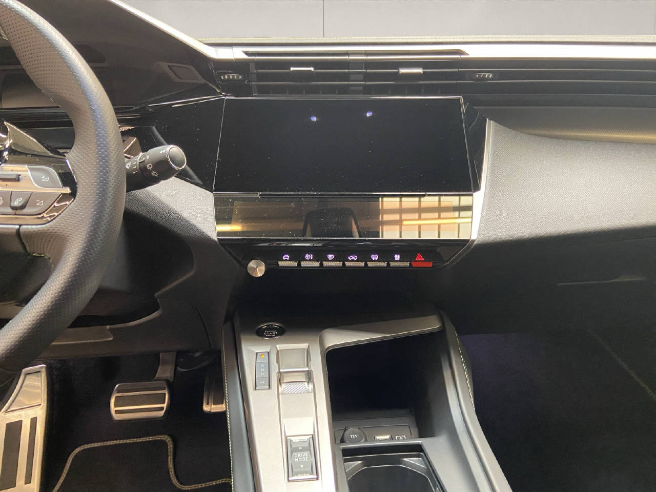 PEUGEOT 308 SW 1.2 Hybrid GT-image-7