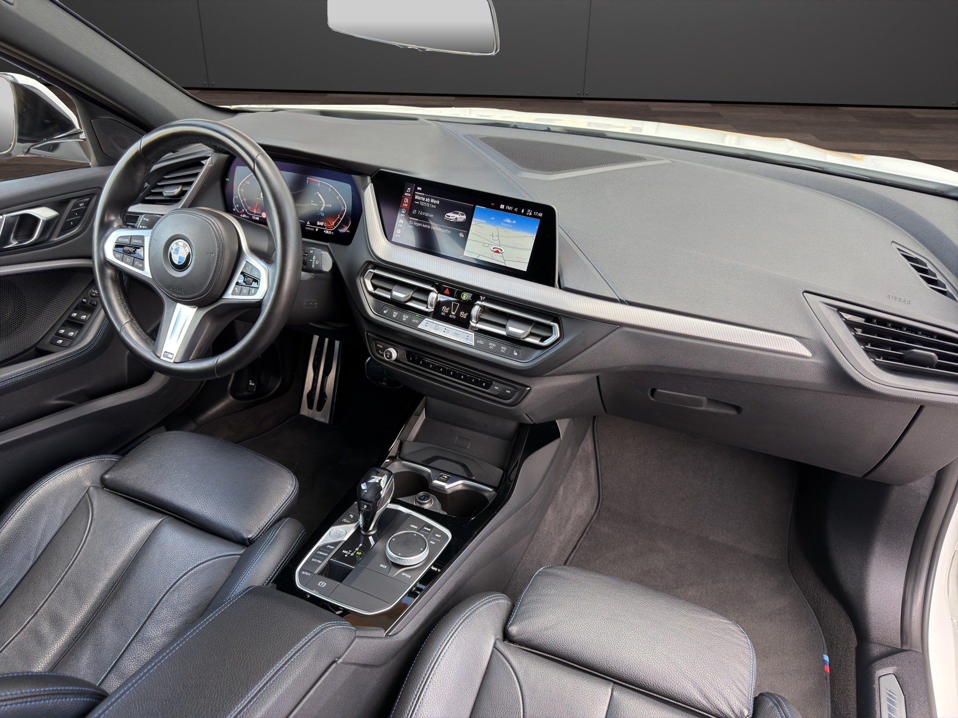 BMW 120i M Sport Steptronic-image-19