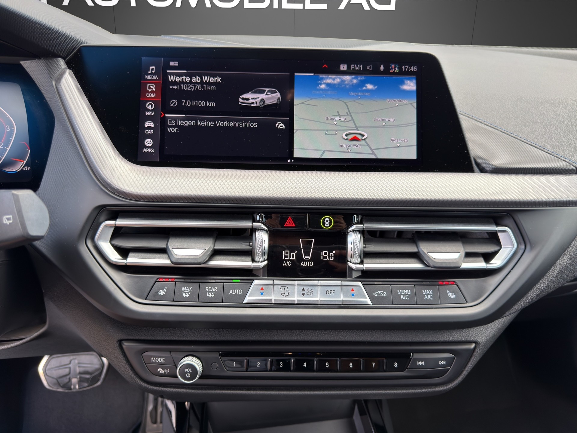 BMW 120i M Sport Steptronic-image-13