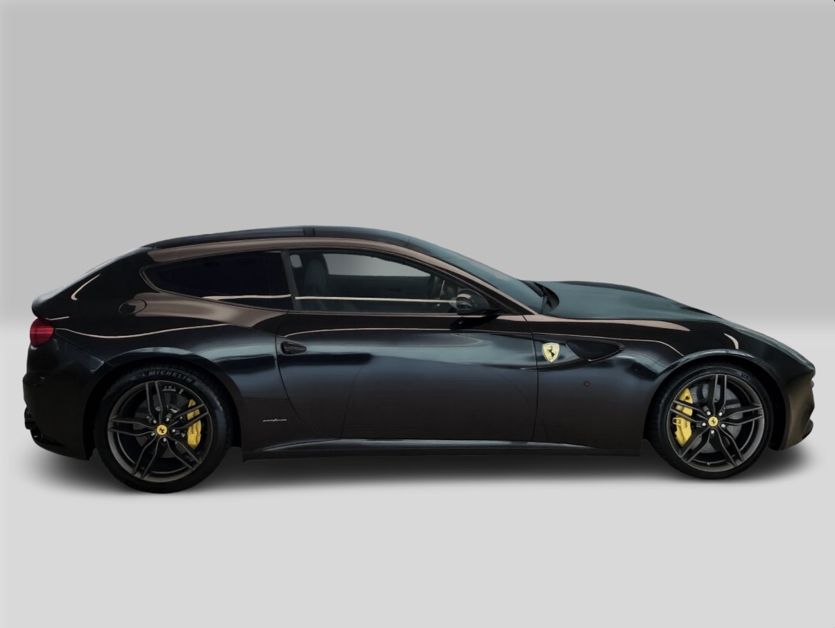 FERRARI FF-image-3