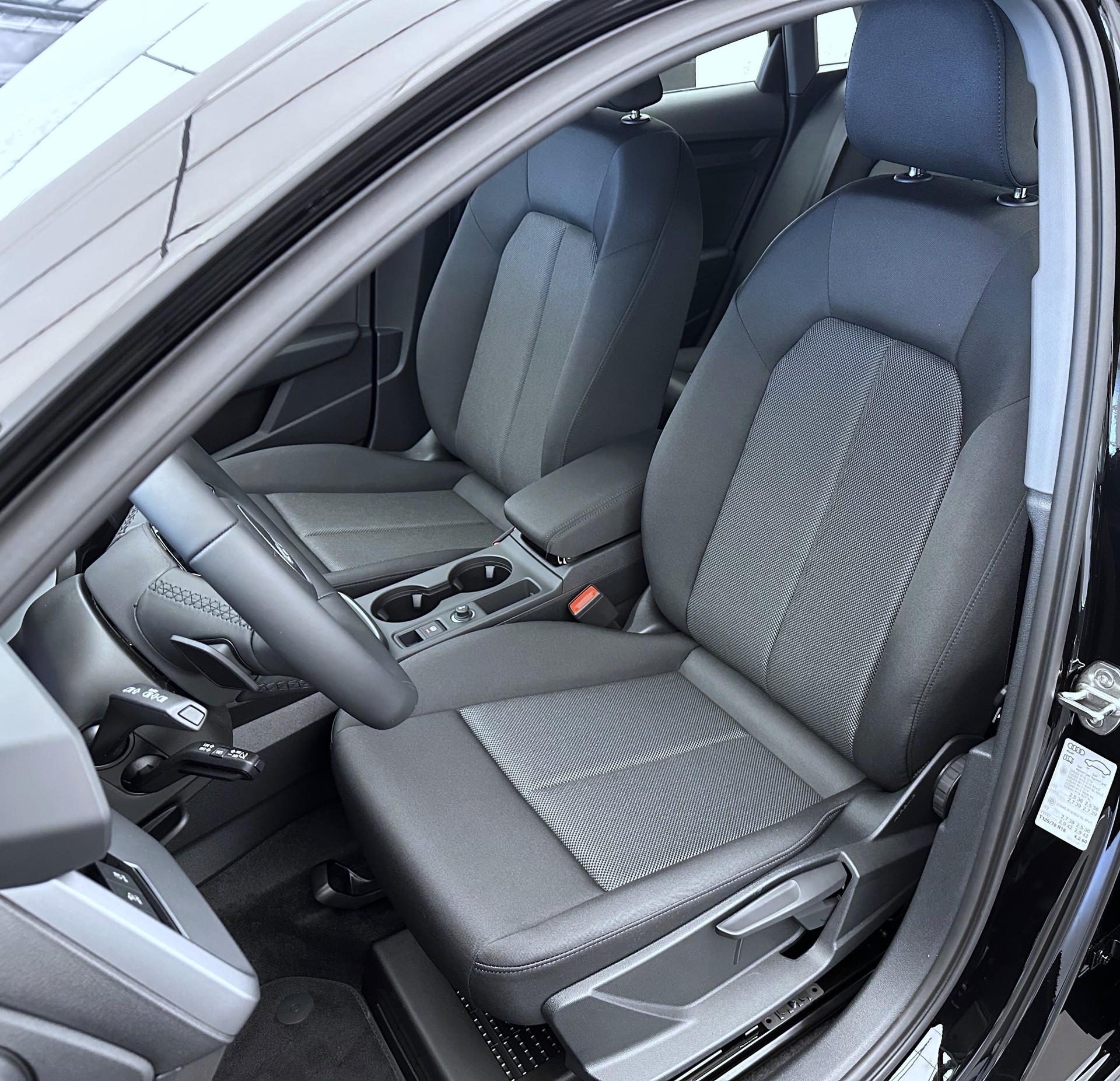 AUDI A3 Sportback TFSI 110 kW Attraction S tronic-image-4