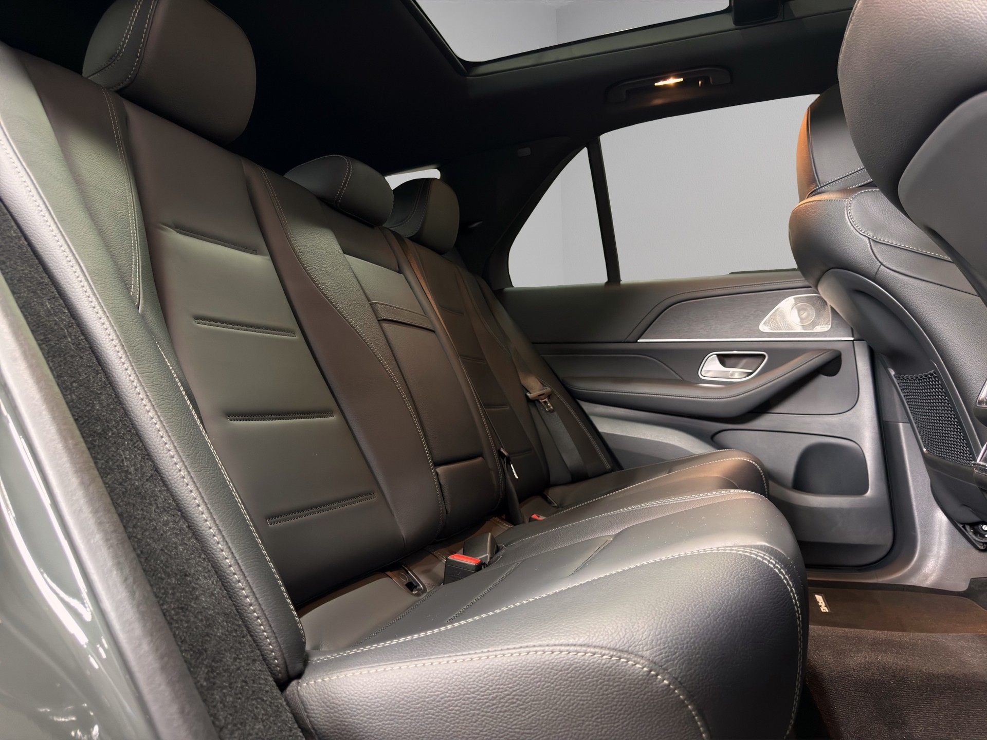 MERCEDES-BENZ GLE 450 4Matic 9G-Tronic-image-30