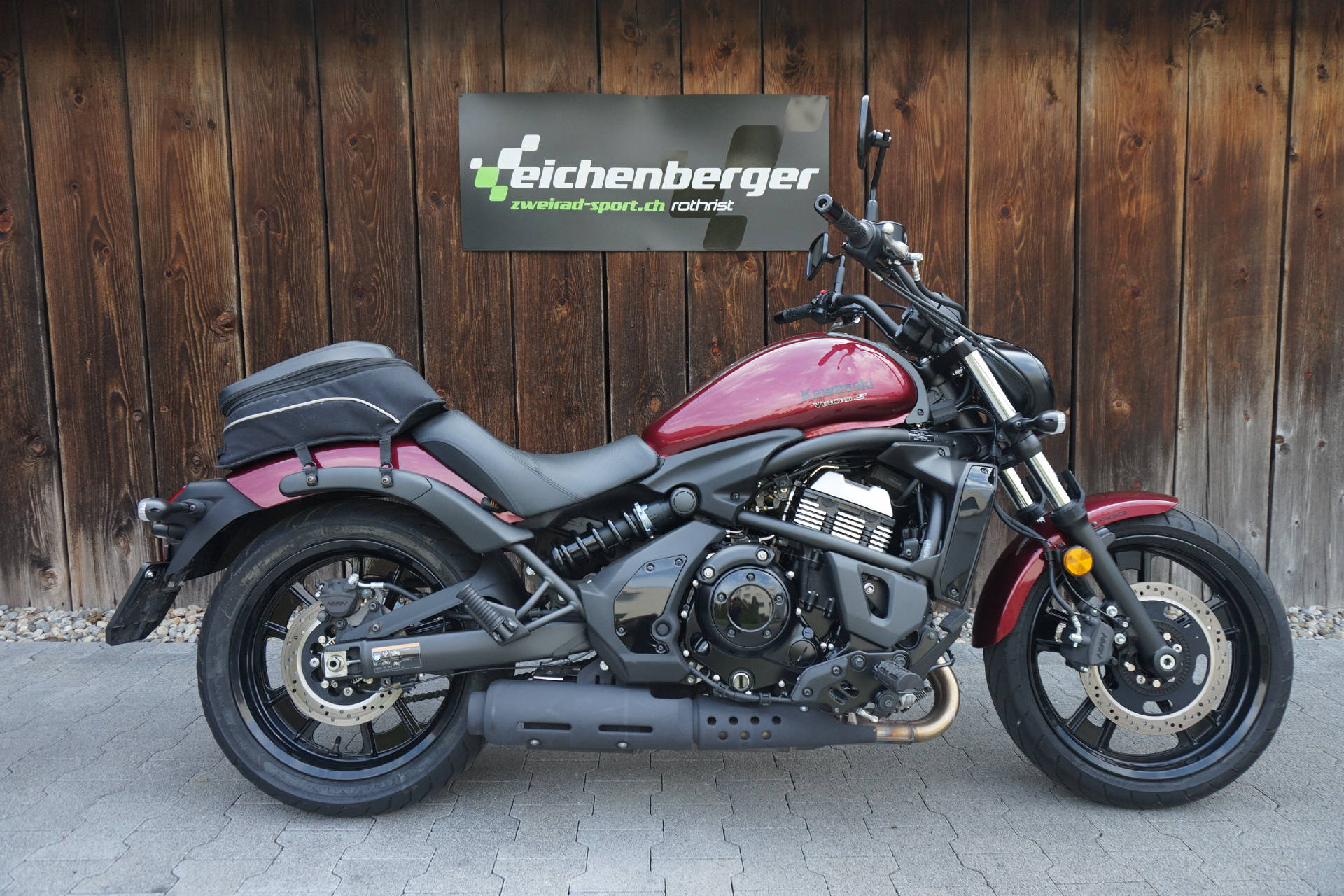 KAWASAKI Vulcan S ABS-showroom-element-2