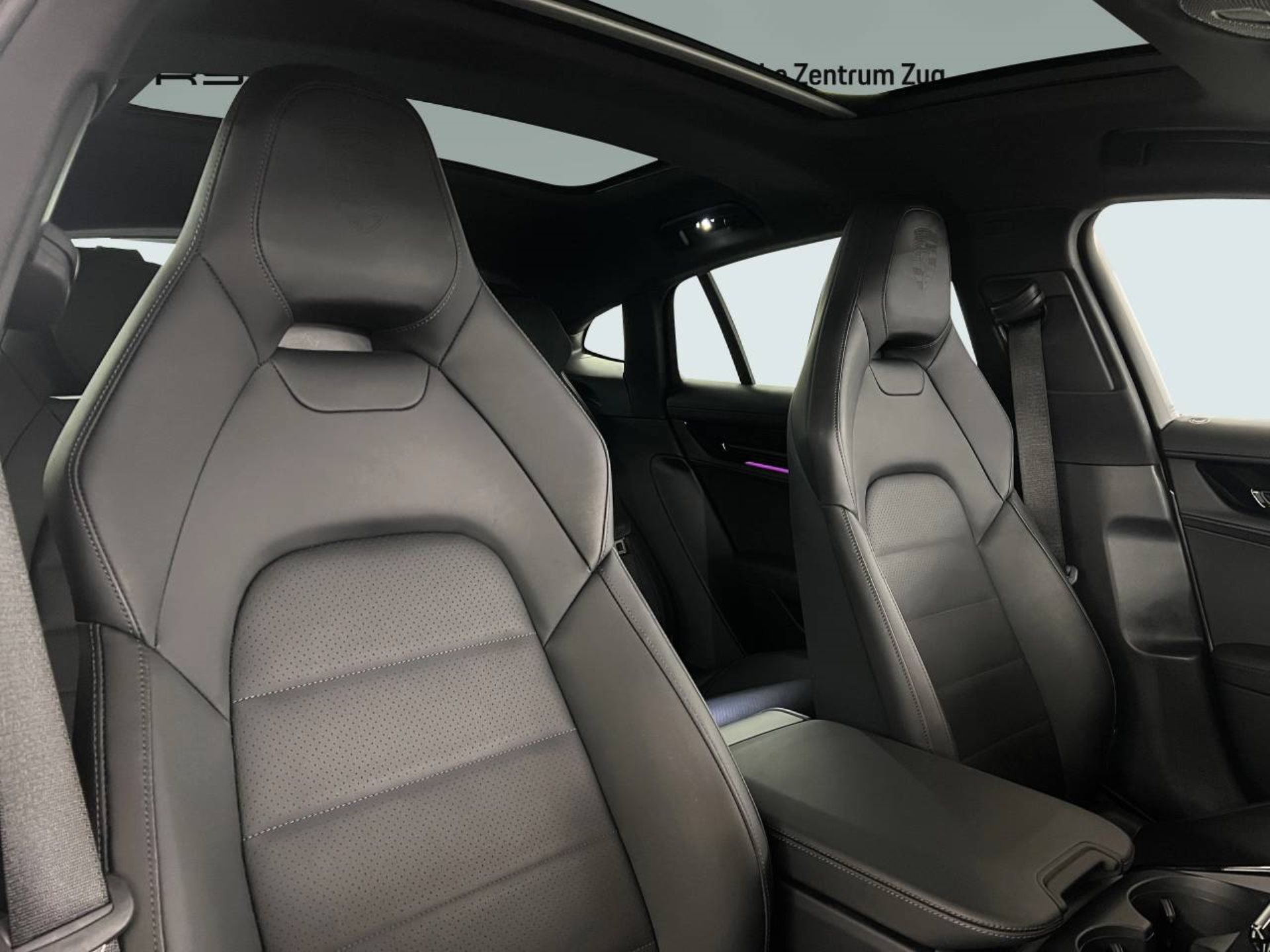 PORSCHE Panamera 4S E-Hybrid-image-19
