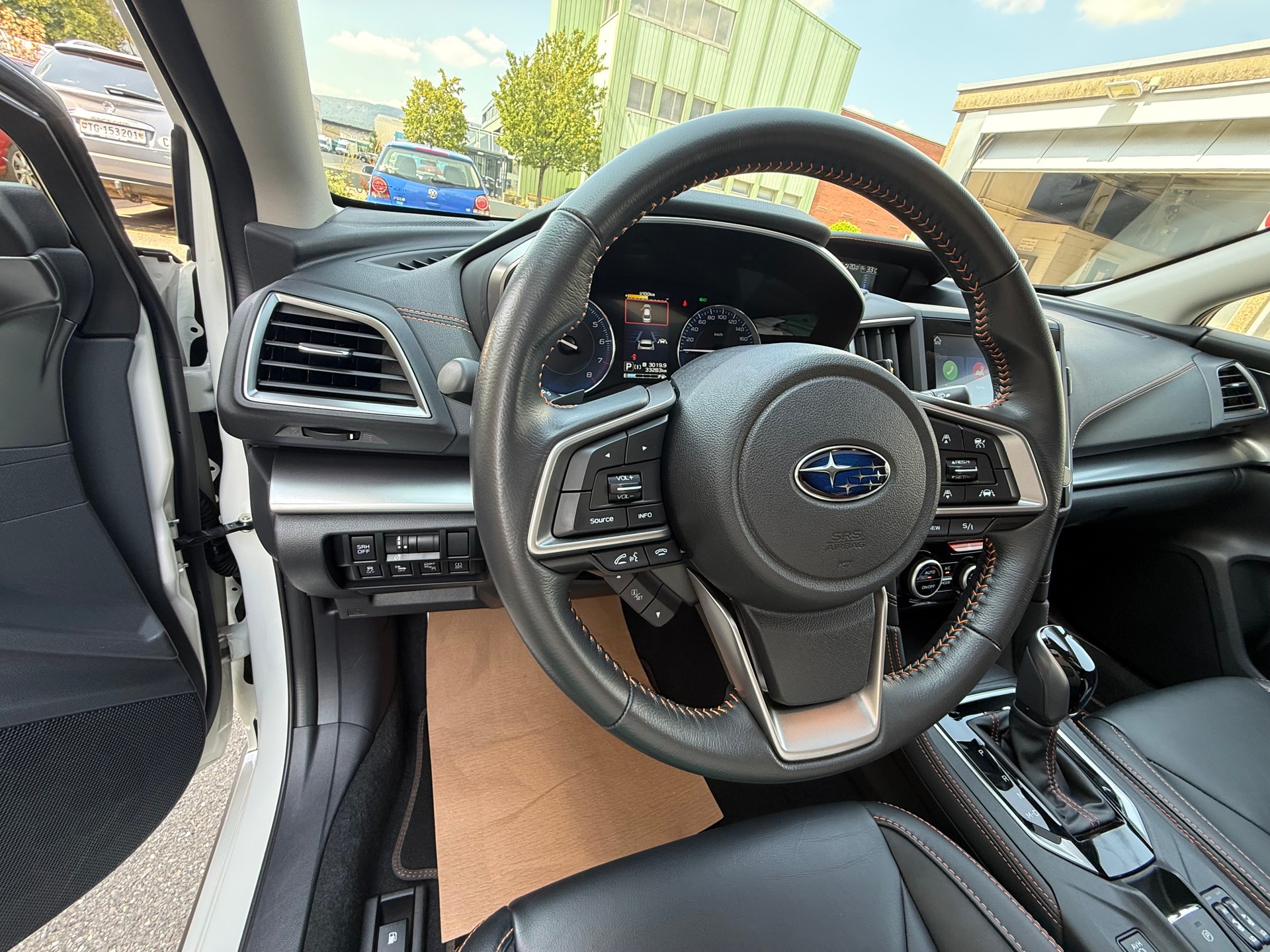 SUBARU XV 2.0 e-Boxer Luxury AWD Lineartronic *Frisch ab MFK *Ab Service *Lederausstattung *Spurwechselwarn.Ass. *Keyless Entry/Start-image-8
