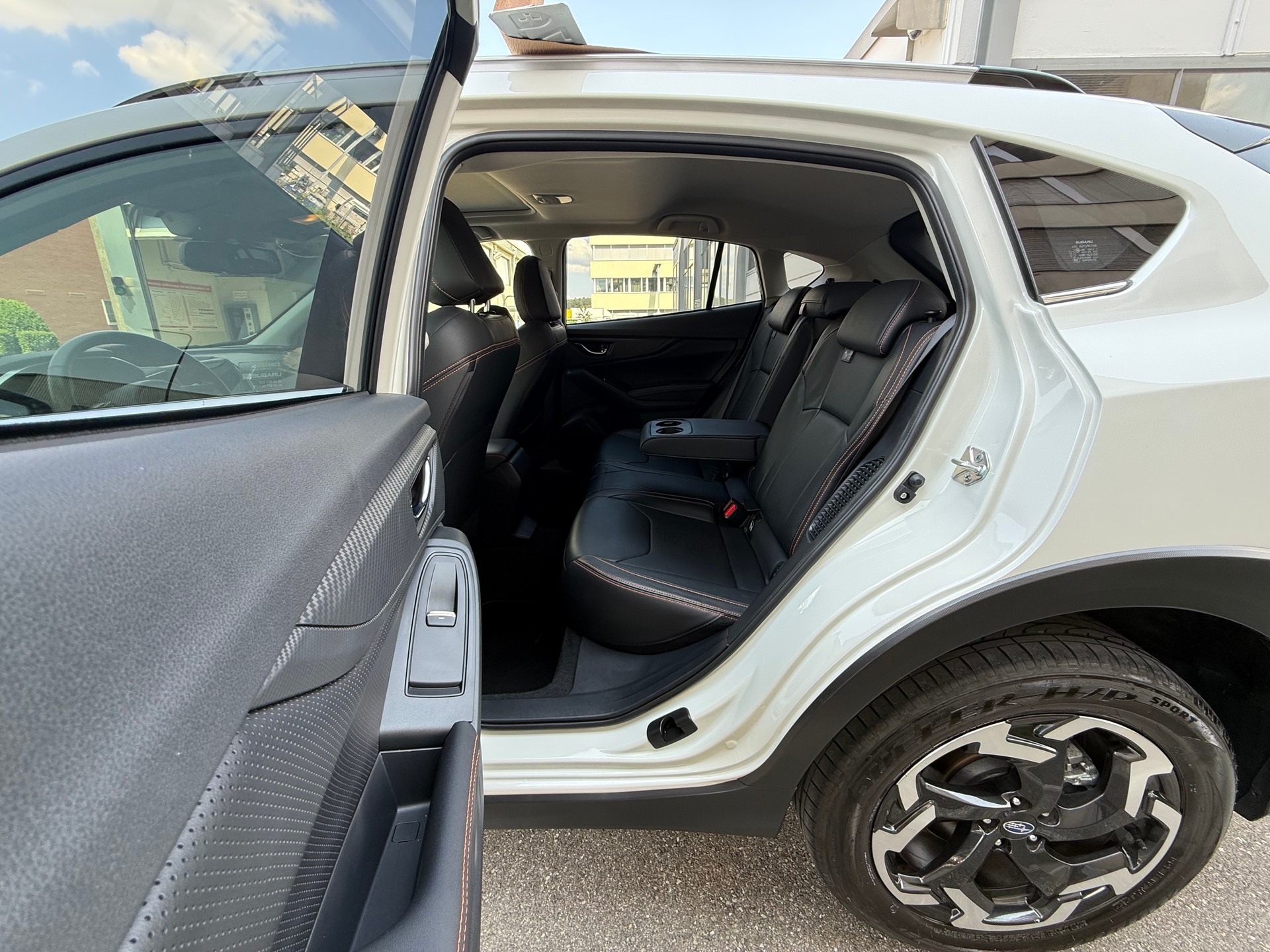 SUBARU XV 2.0 e-Boxer Luxury AWD Lineartronic *Frisch ab MFK *Ab Service *Lederausstattung *Spurwechselwarn.Ass. *Keyless Entry/Start-image-14