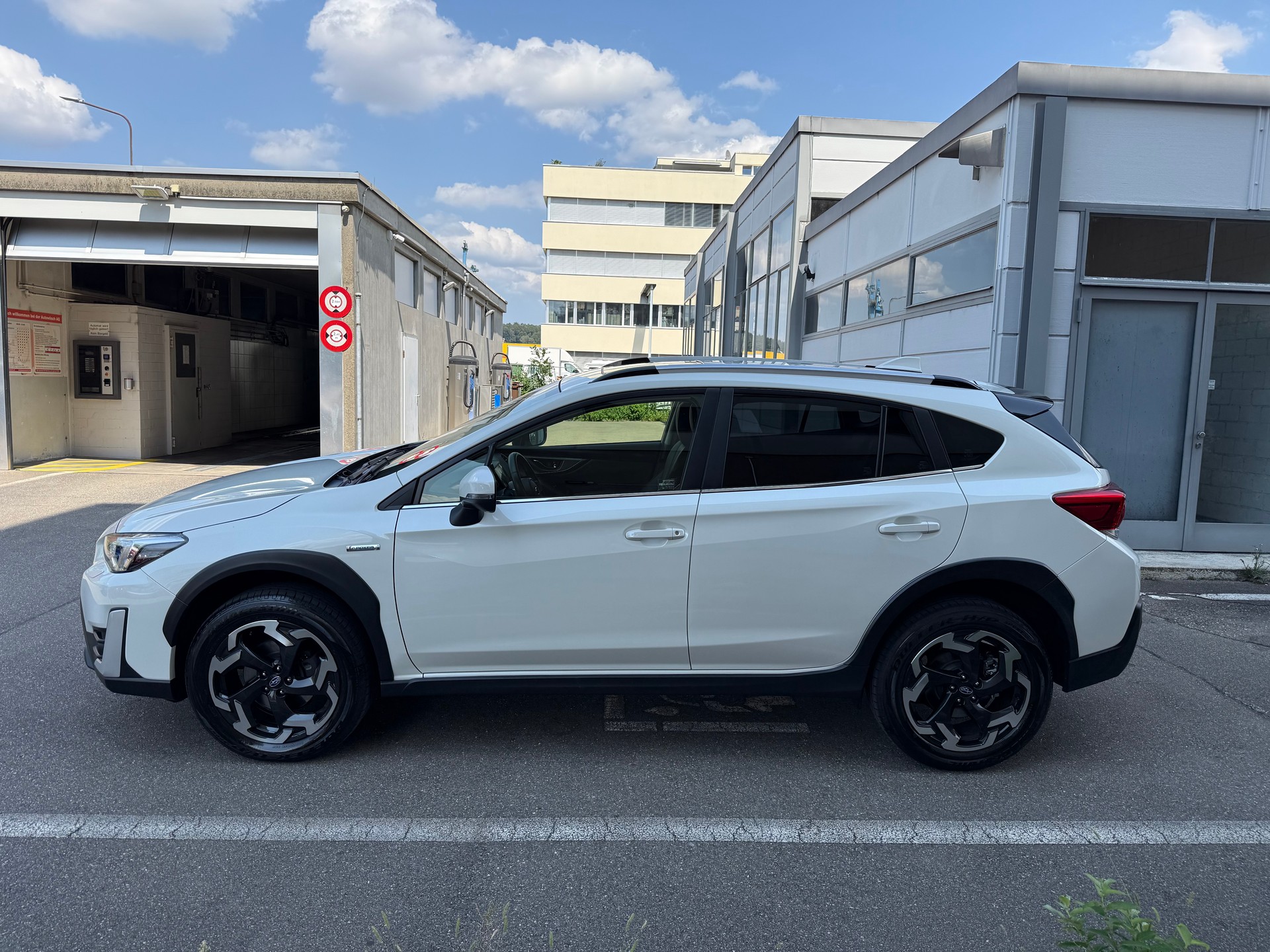 SUBARU XV 2.0 e-Boxer Luxury AWD Lineartronic *Frisch ab MFK *Ab Service *Lederausstattung *Spurwechselwarn.Ass. *Keyless Entry/Start-image-6