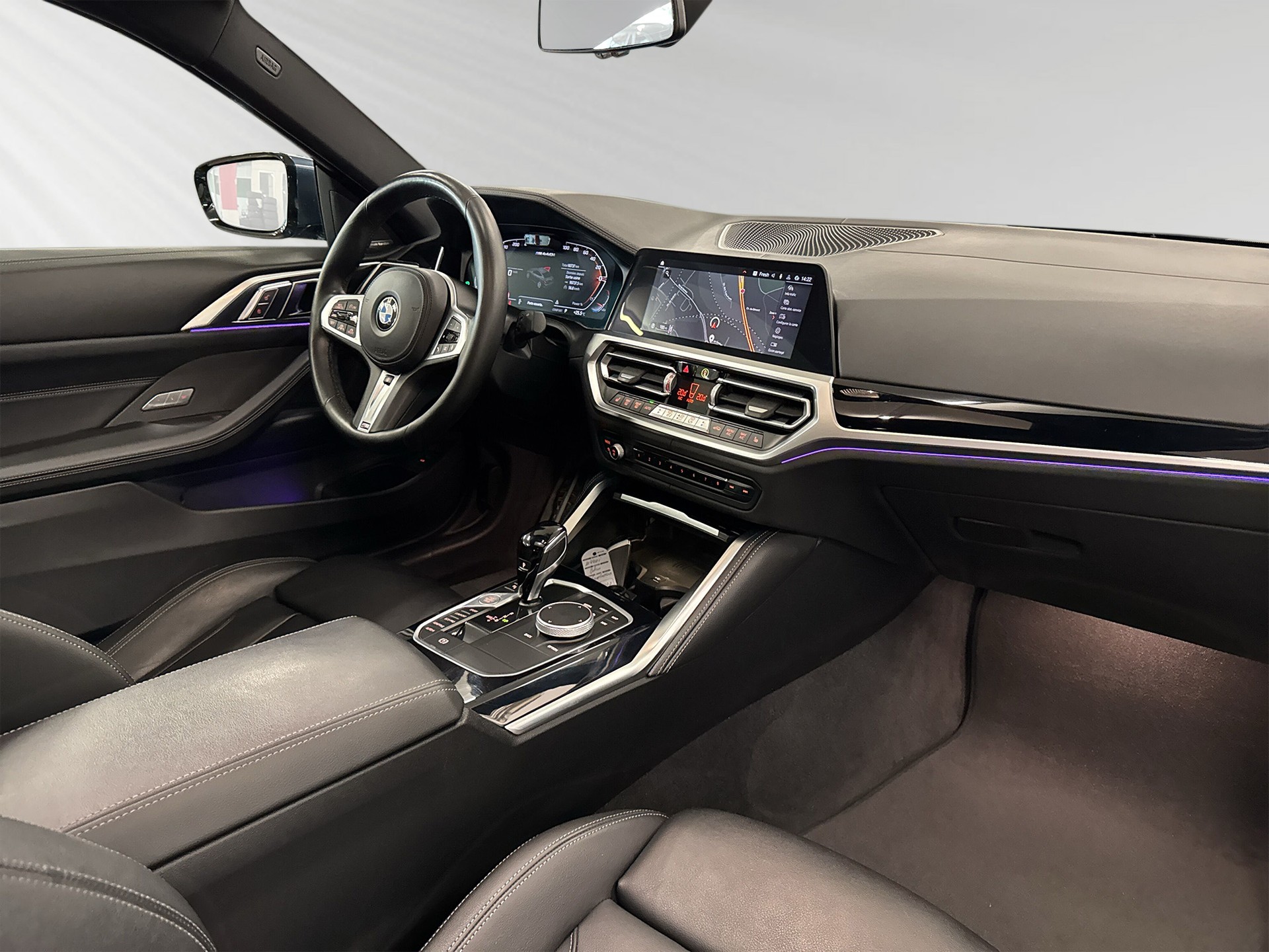 BMW M440i xDrive 48V Coupé Steptronic-image-4
