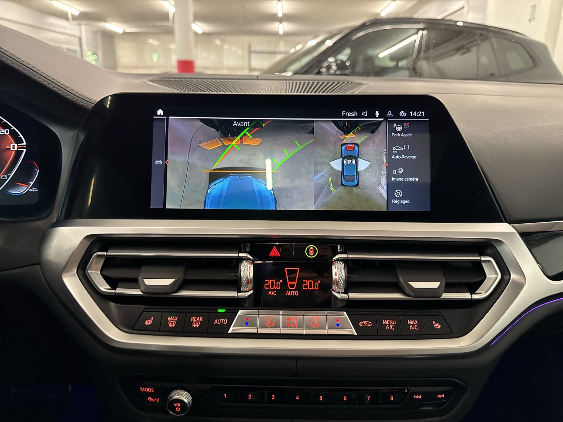 BMW M440i xDrive 48V Coupé Steptronic-image-10