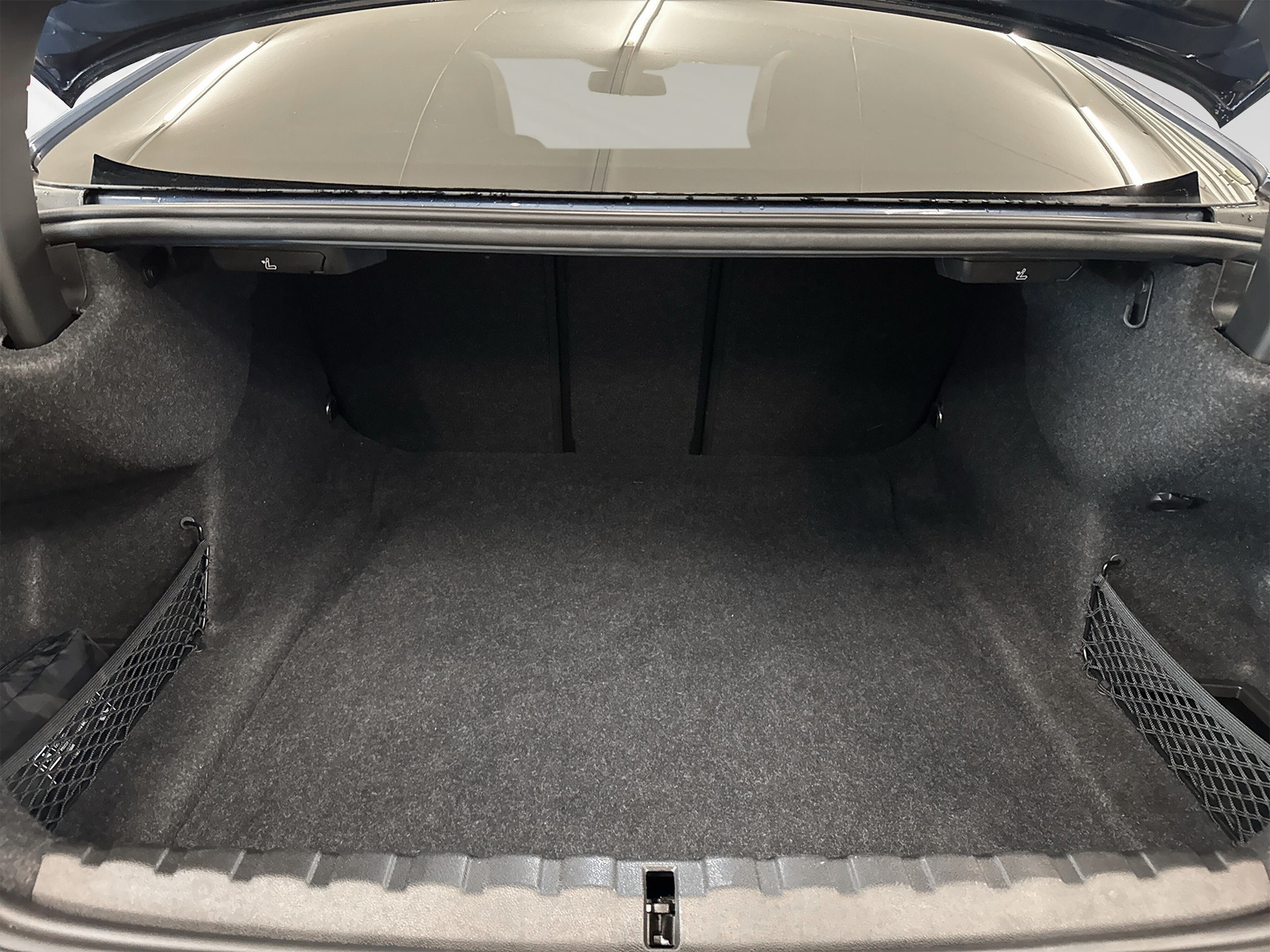 BMW M440i xDrive 48V Coupé Steptronic-image-7