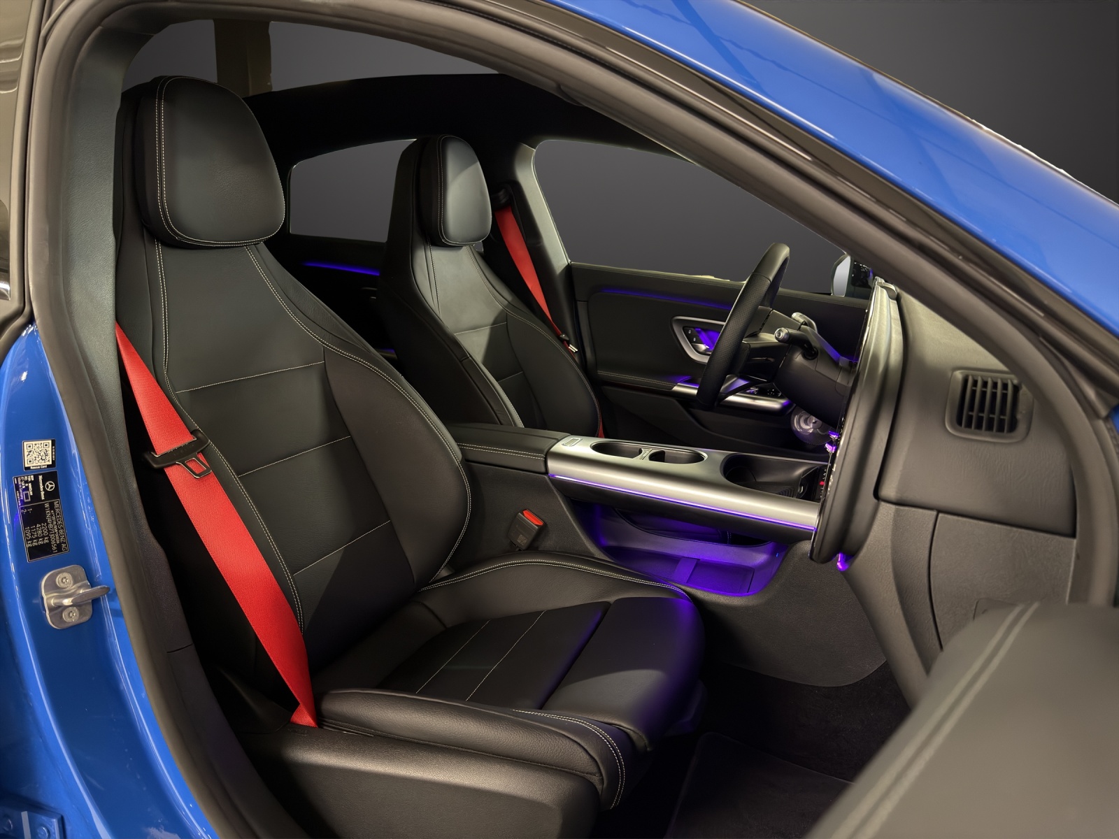 MERCEDES-BENZ CLA 220 8G-DCT 4Matic-image-12