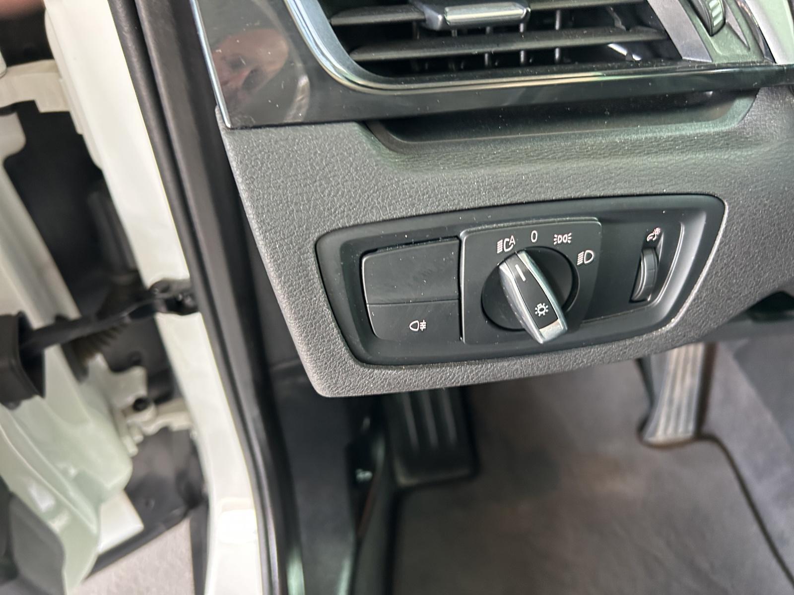 BMW X1 18d xDrive-image-21